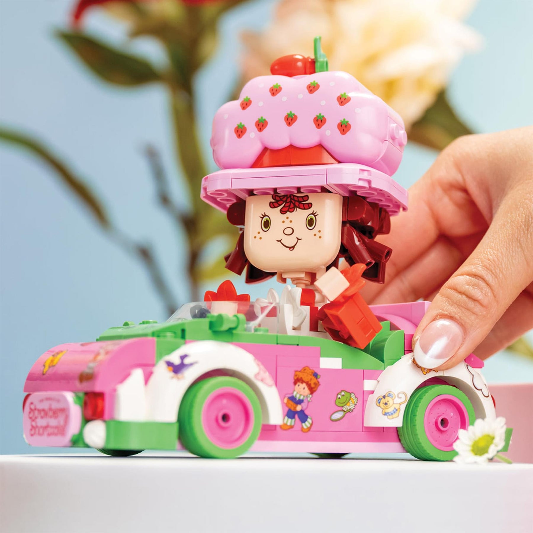Strawberry Shortcake With Berry Cruiser 358-Piece Building Set