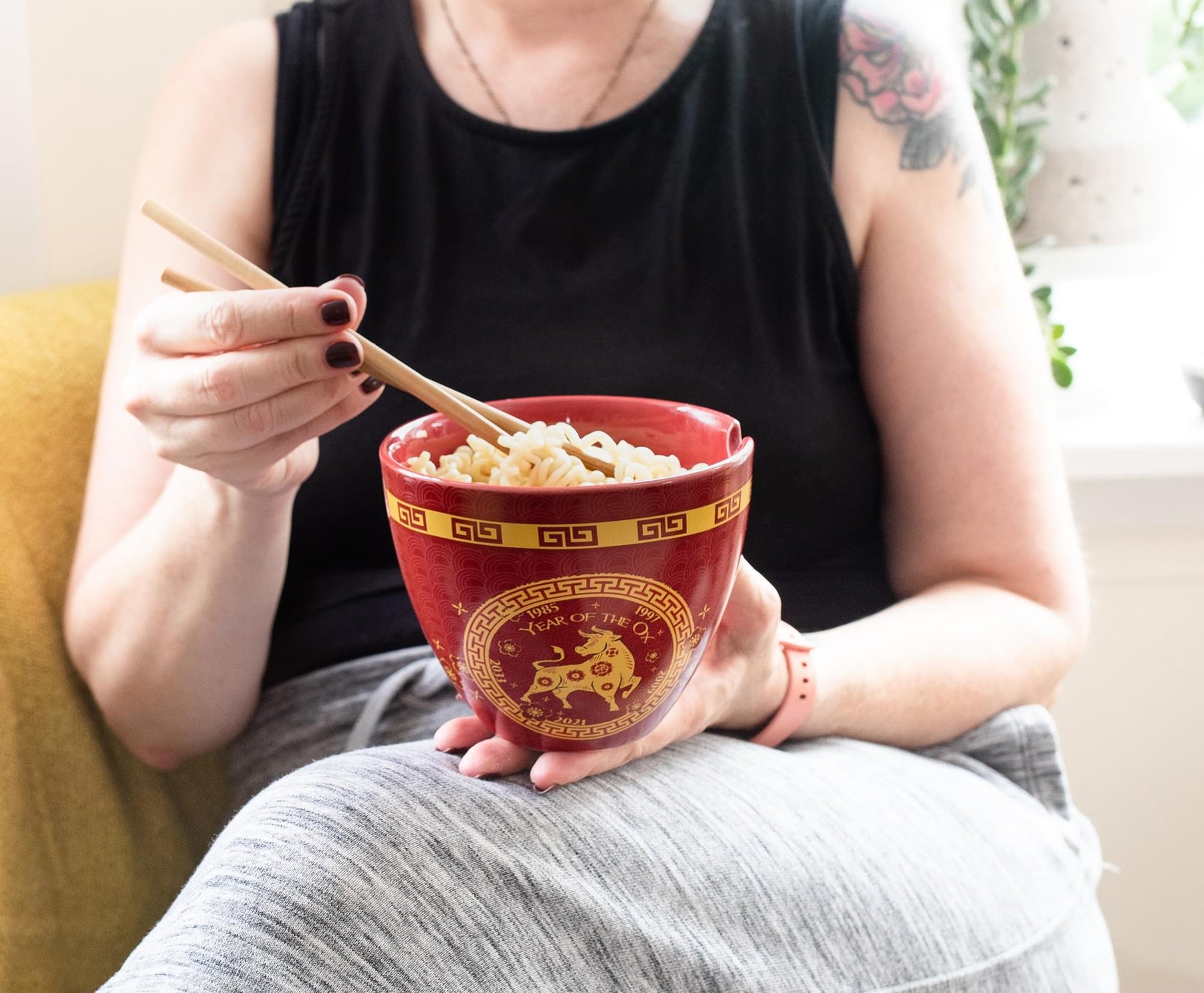 Year Of The Ox Chinese Zodiac 16-Ounce Ramen Bowl and Chopstick Set
