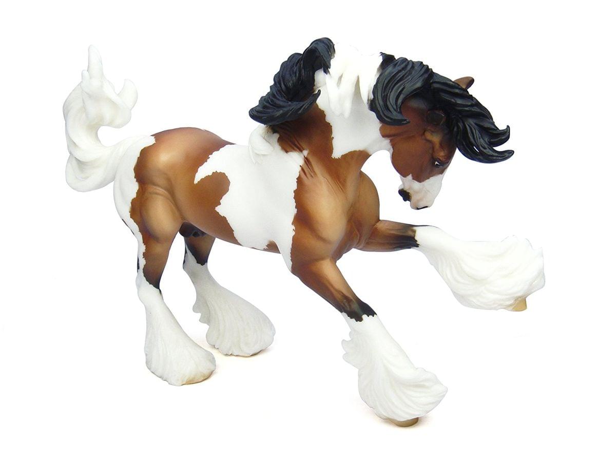 Breyer 1:9 Traditional Series Model Horse: Gypsy Vanner
