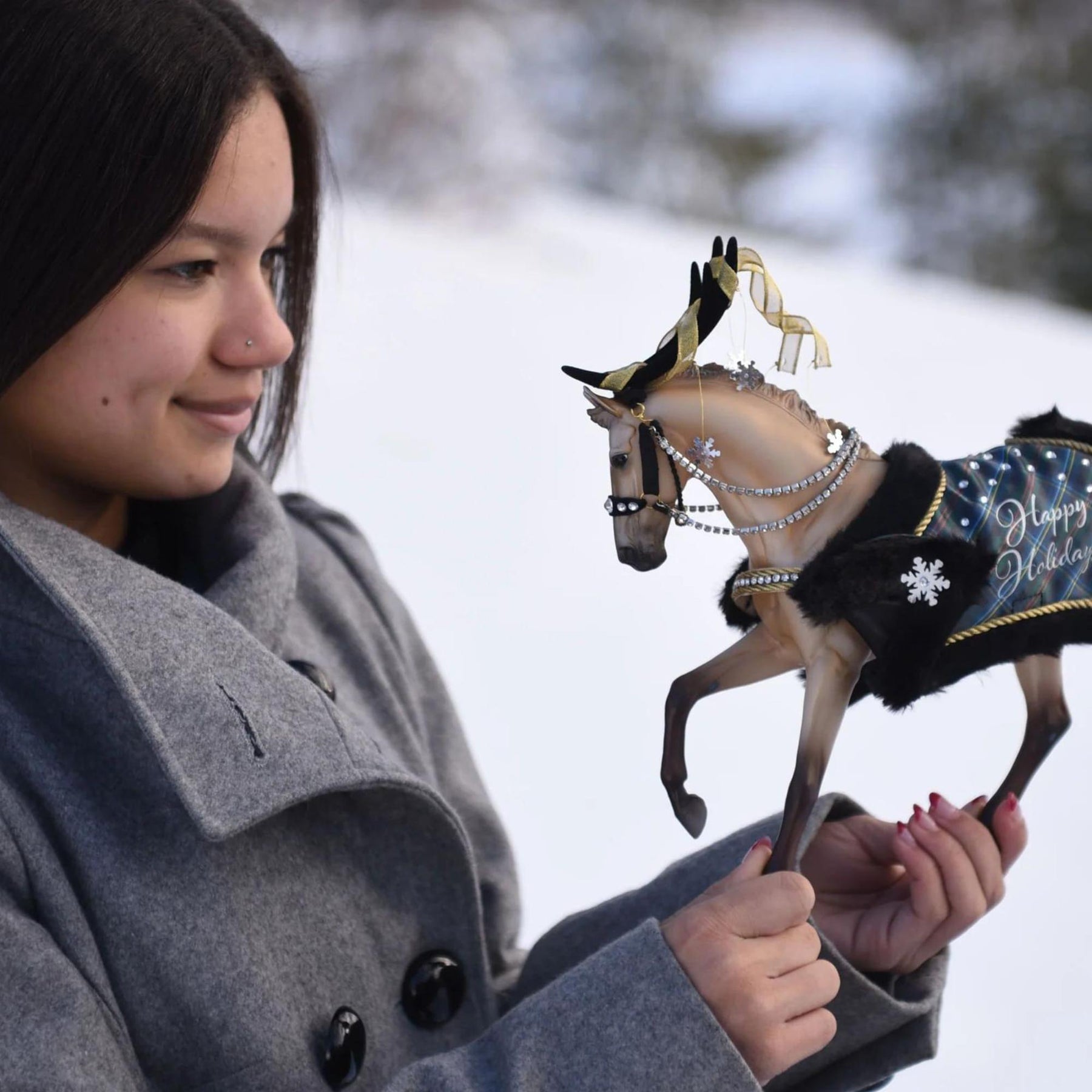 Breyer 2023 Holiday Horse | Highlander