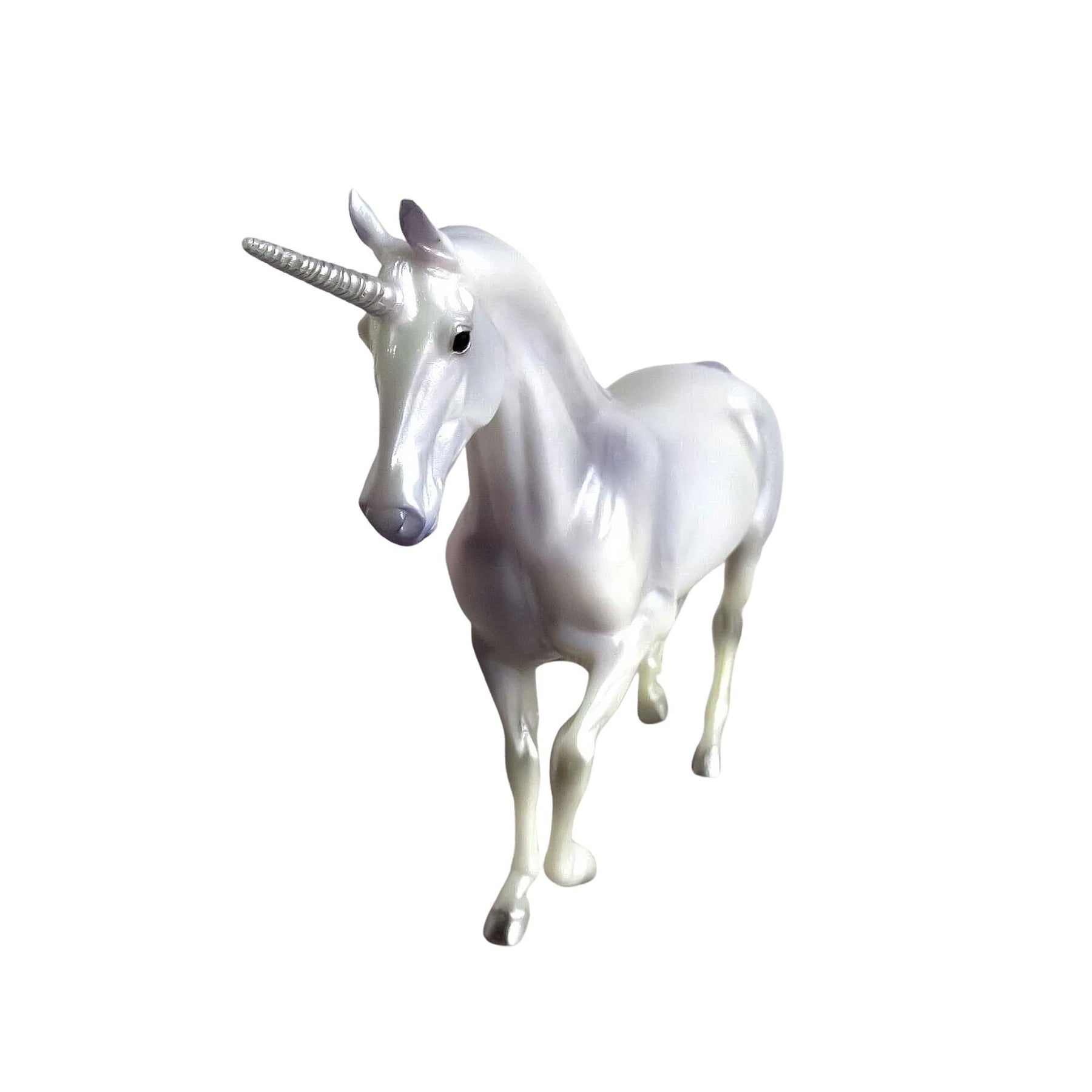 Breyer Classics 1/12 Model Horse - Sarafina Magical Unicorn