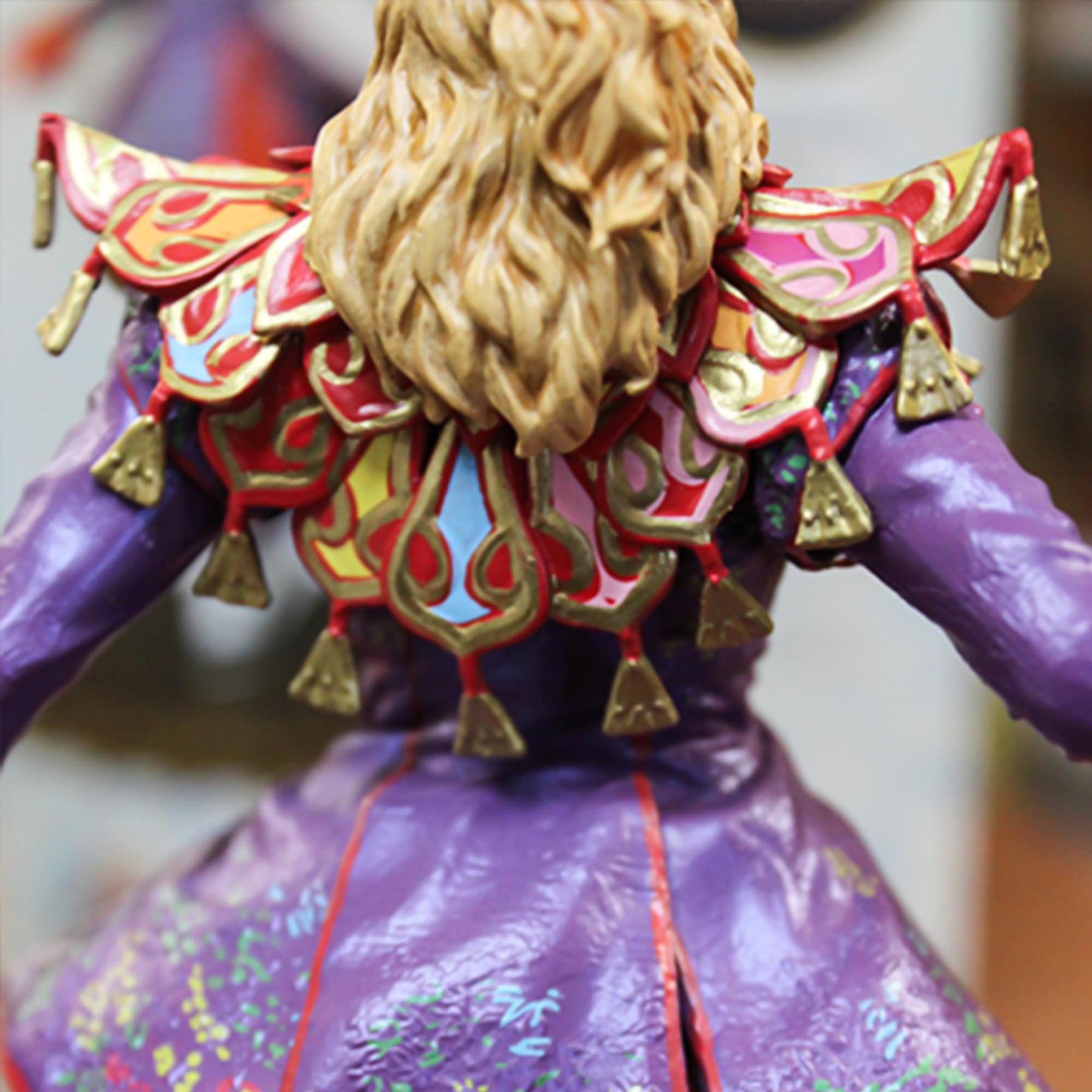 Alice Through the Looking Glass: 9" Alice Gallery PVC Figure
