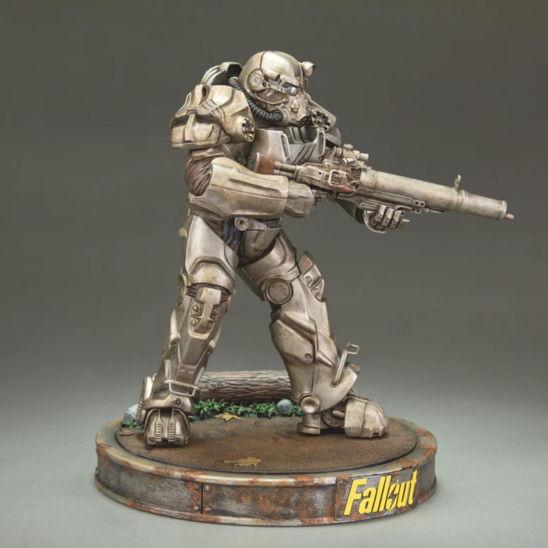 Fallout (TV Series) Maximus 10 Inch PVC Figure