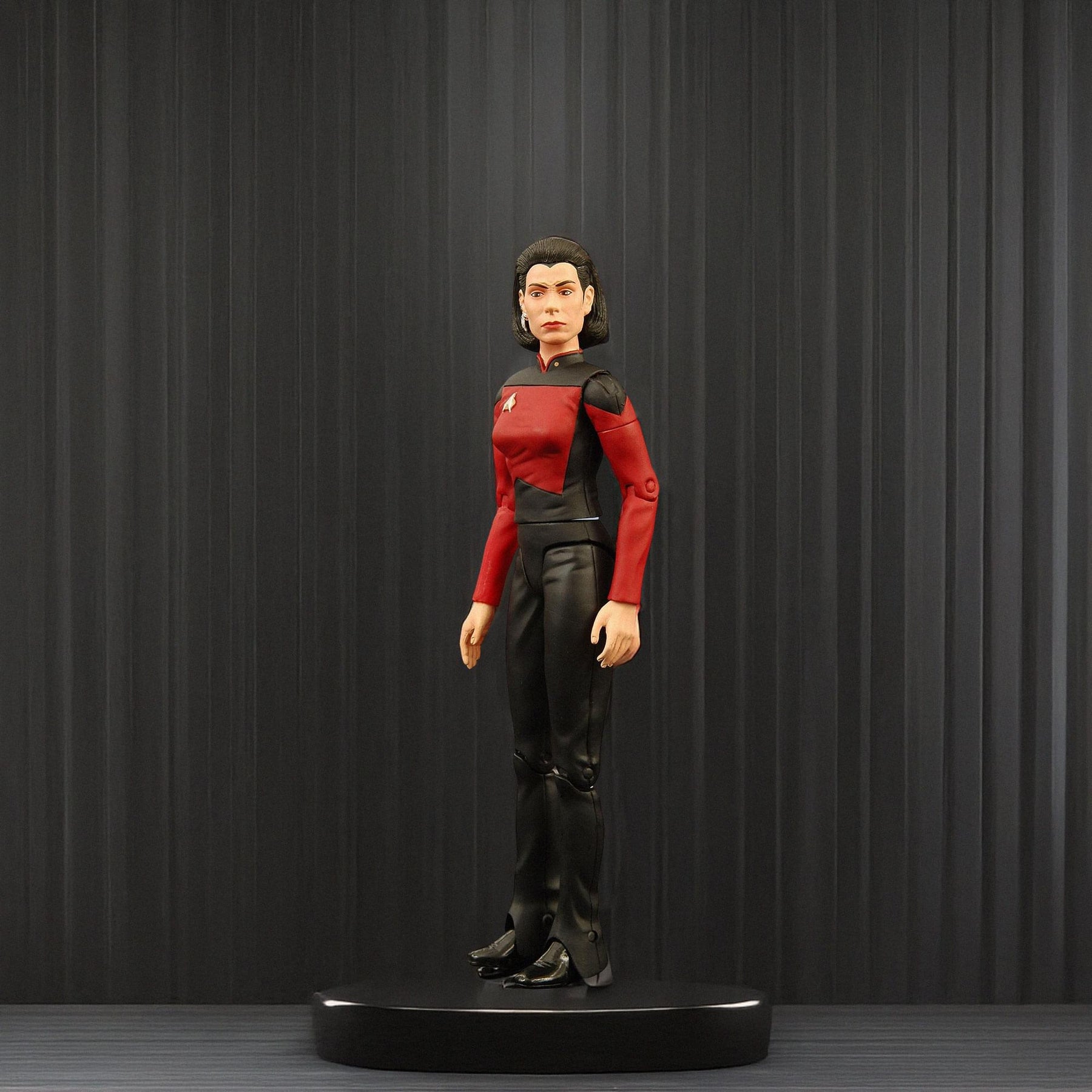 Star Trek Tng Ensign Bajoran Ro Laren Figure