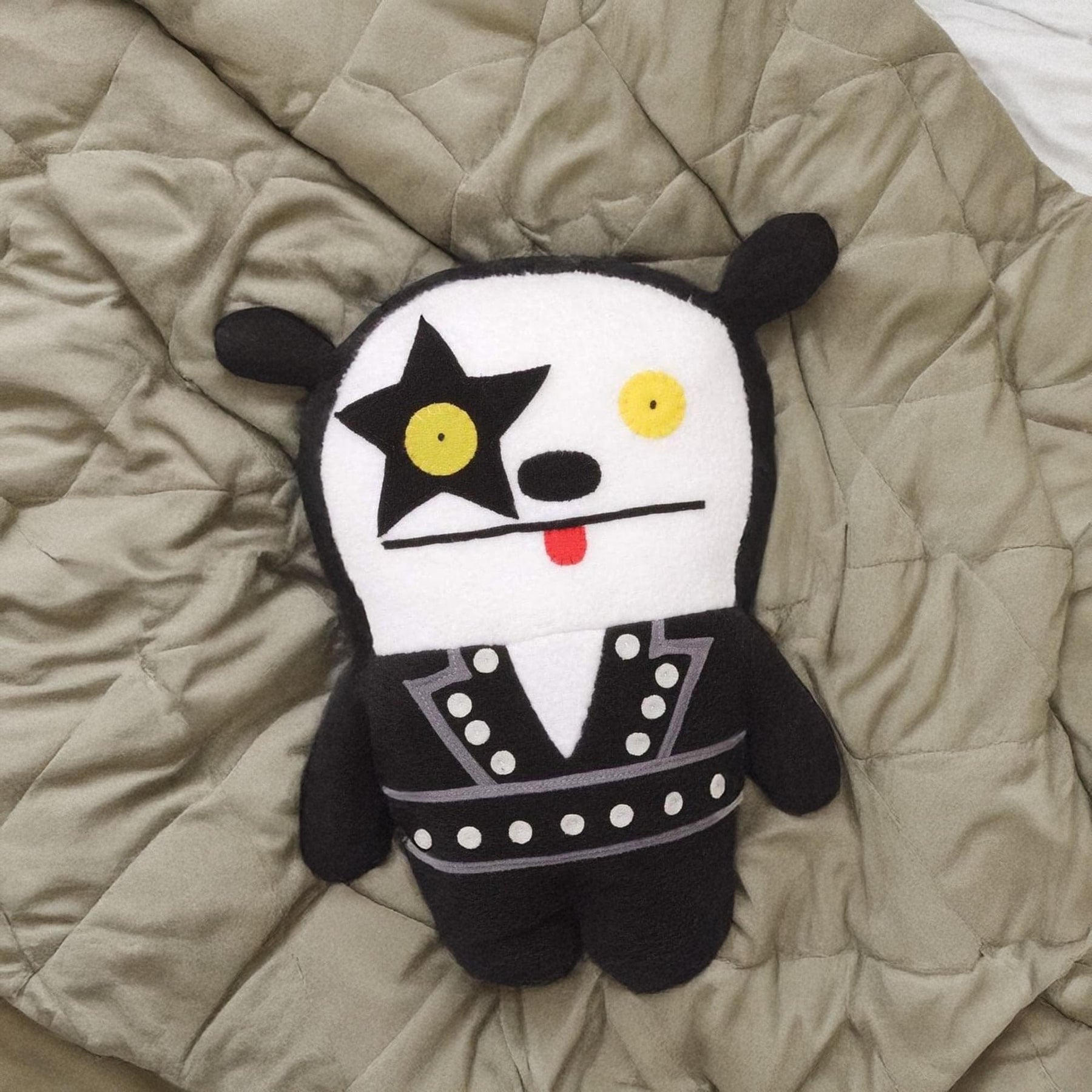 Ugly Doll Kiss 11" Plush Starchild