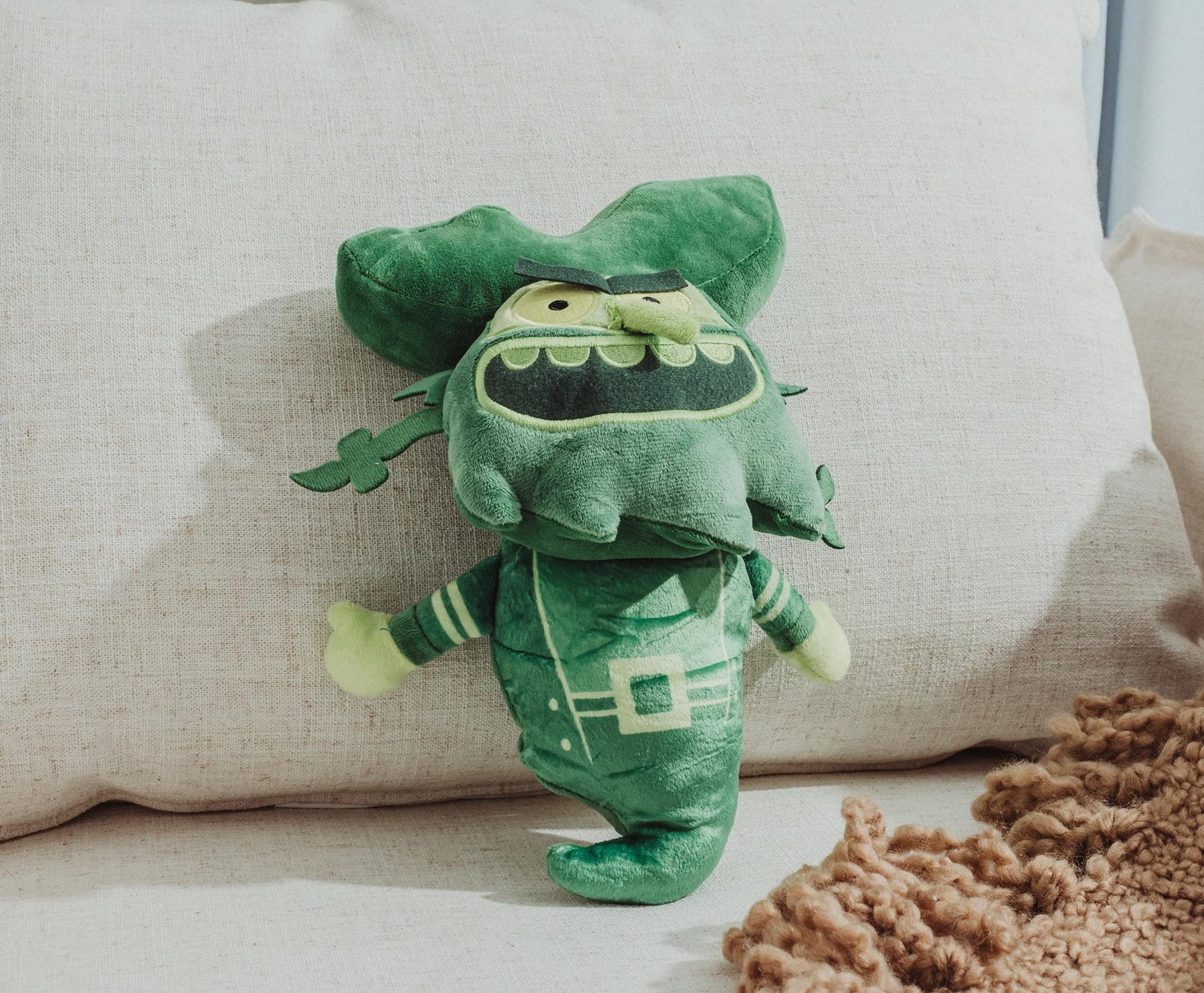 Nickelodeon SpongeBob SquarePants The Flying Dutchman 10-Inch Plush