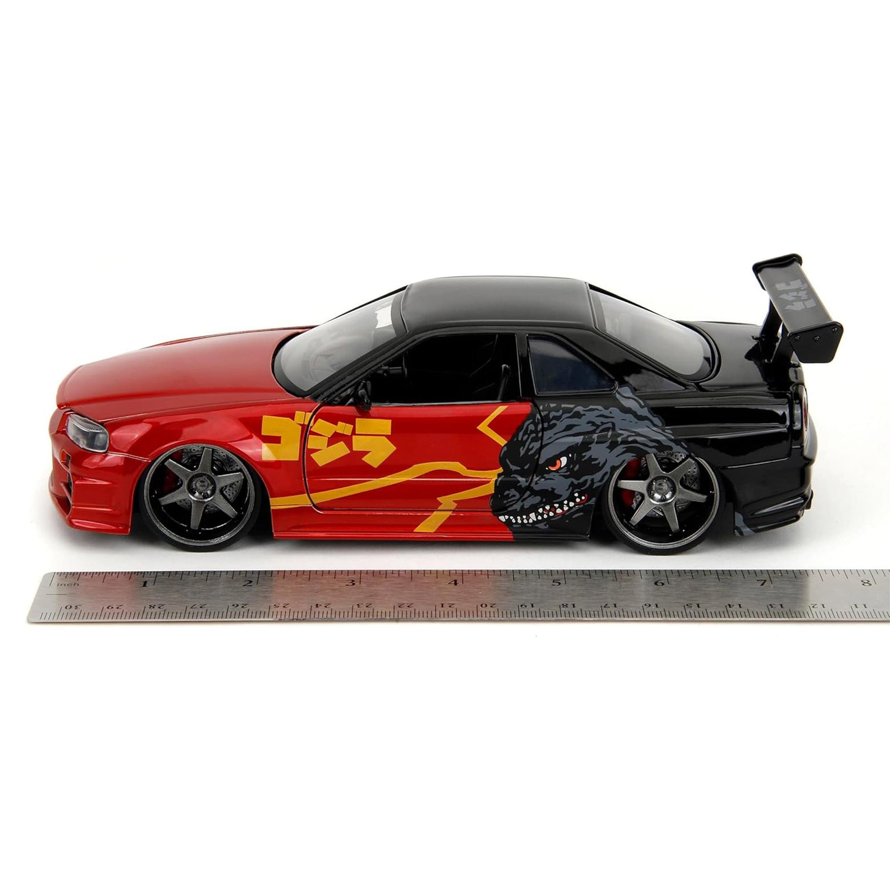 Godzilla 1:24 Nissan Skyline GT-R (R34) Diecast Vehicle with Figure