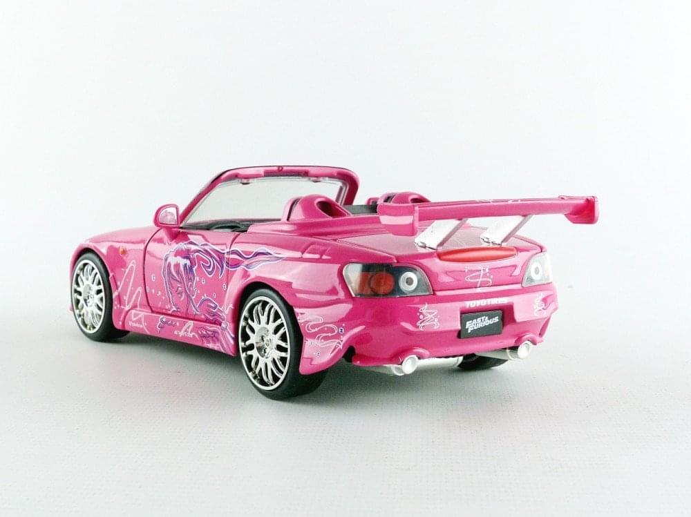 Fast & Furious 1:24 Diecast Vehicle: Suki's Honda S2000, Pink