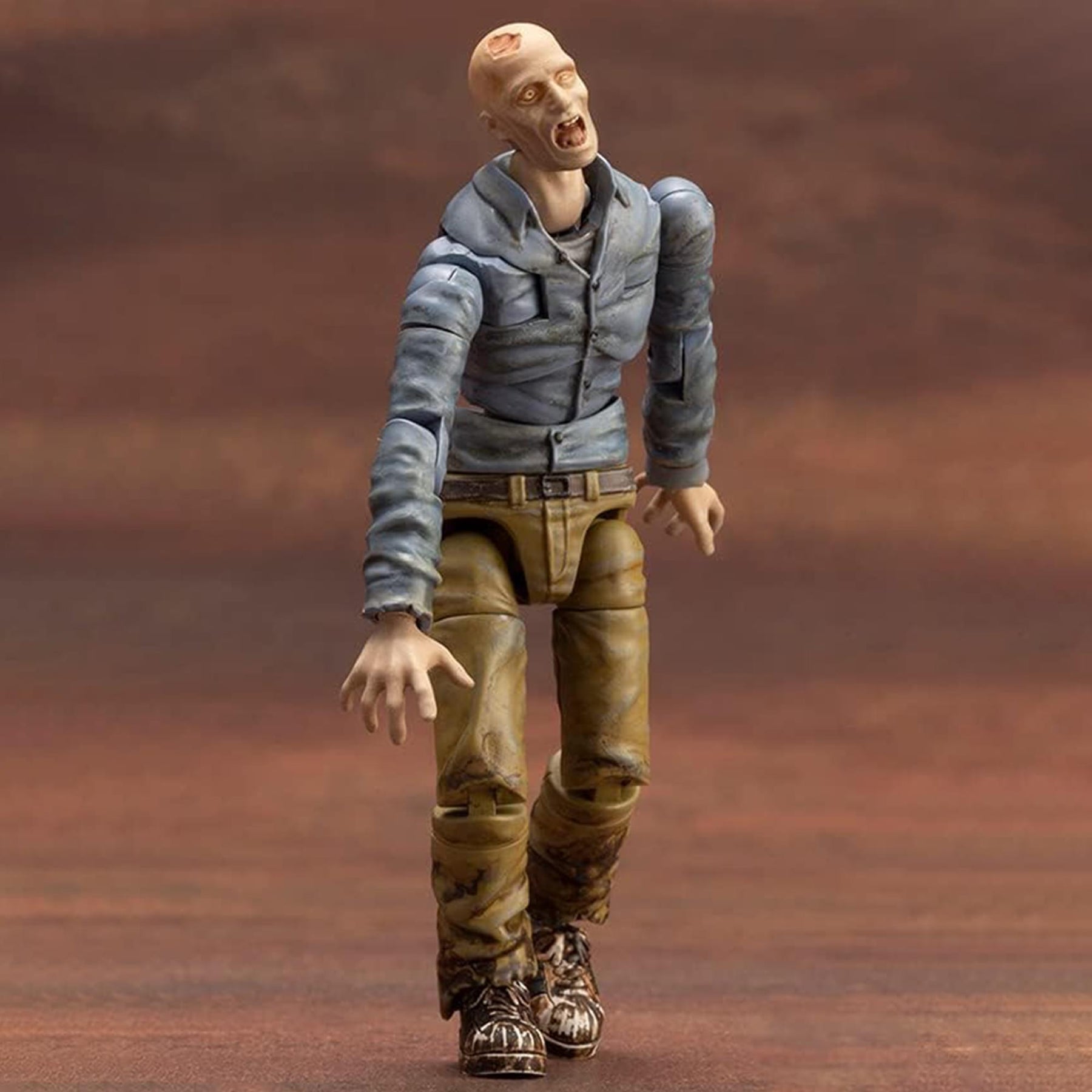 End of Heroes Zombinoid Biter Plastic Model Kit