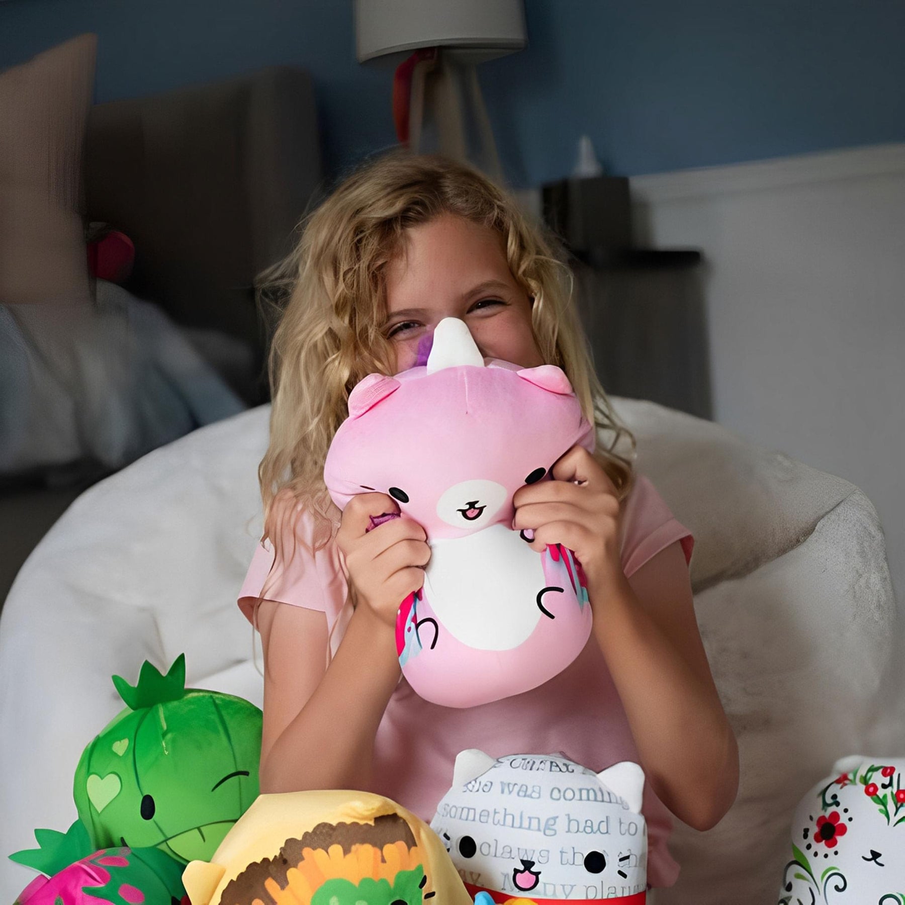 Cats vs Pickles 8.6 Inch Plush | Twinkle Starlight