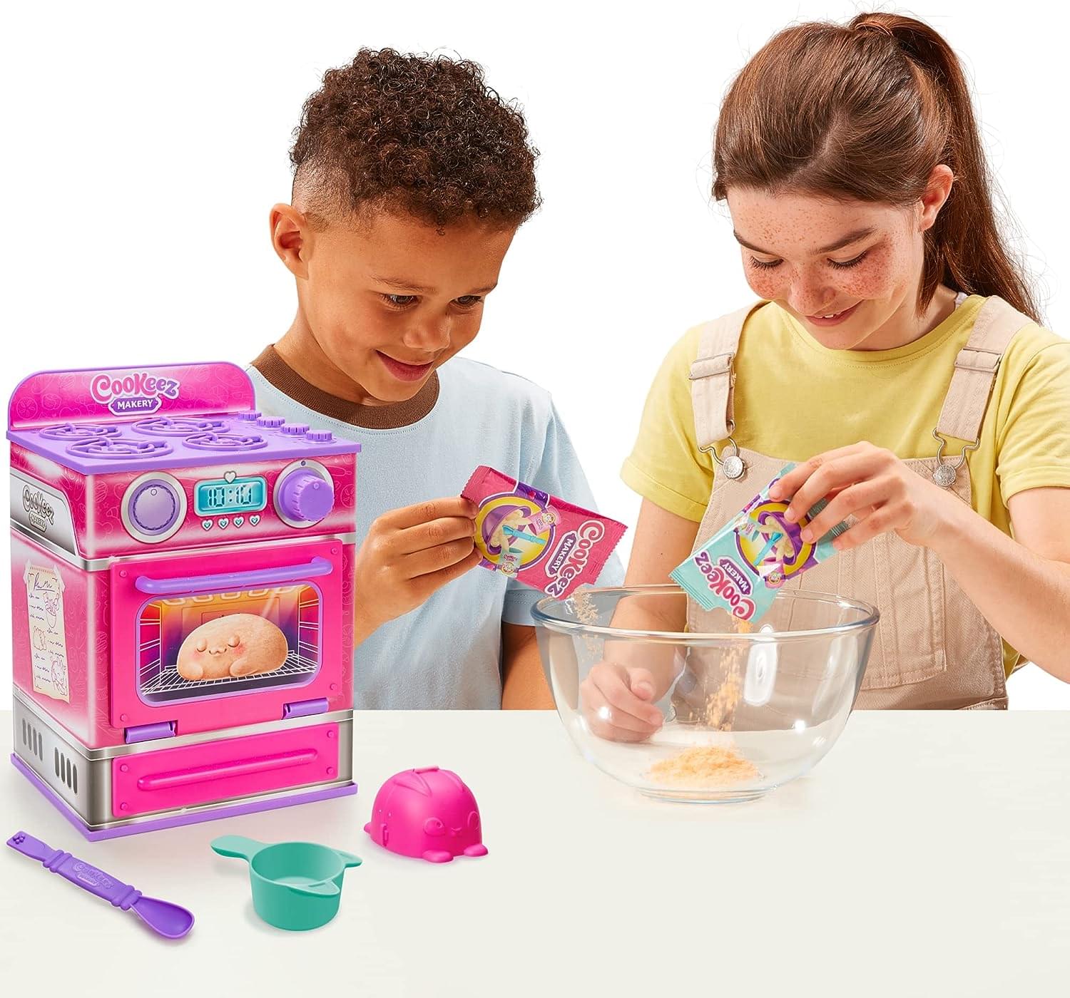 Cookeez Makery Oven Mix and Make Plush Playset | Cinnamon