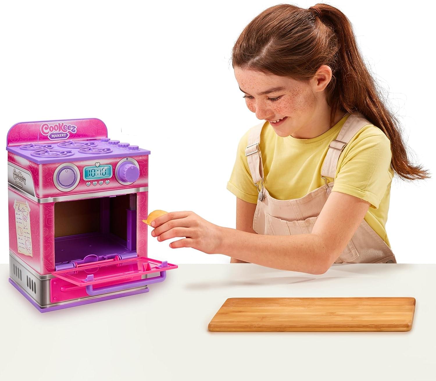 Cookeez Makery Oven Mix and Make Plush Playset | Cinnamon
