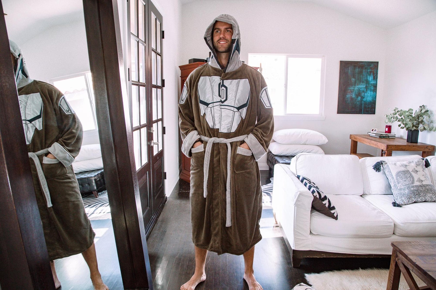 Star Wars: The Mandalorian Bounty Hunter Bathrobe for Adults