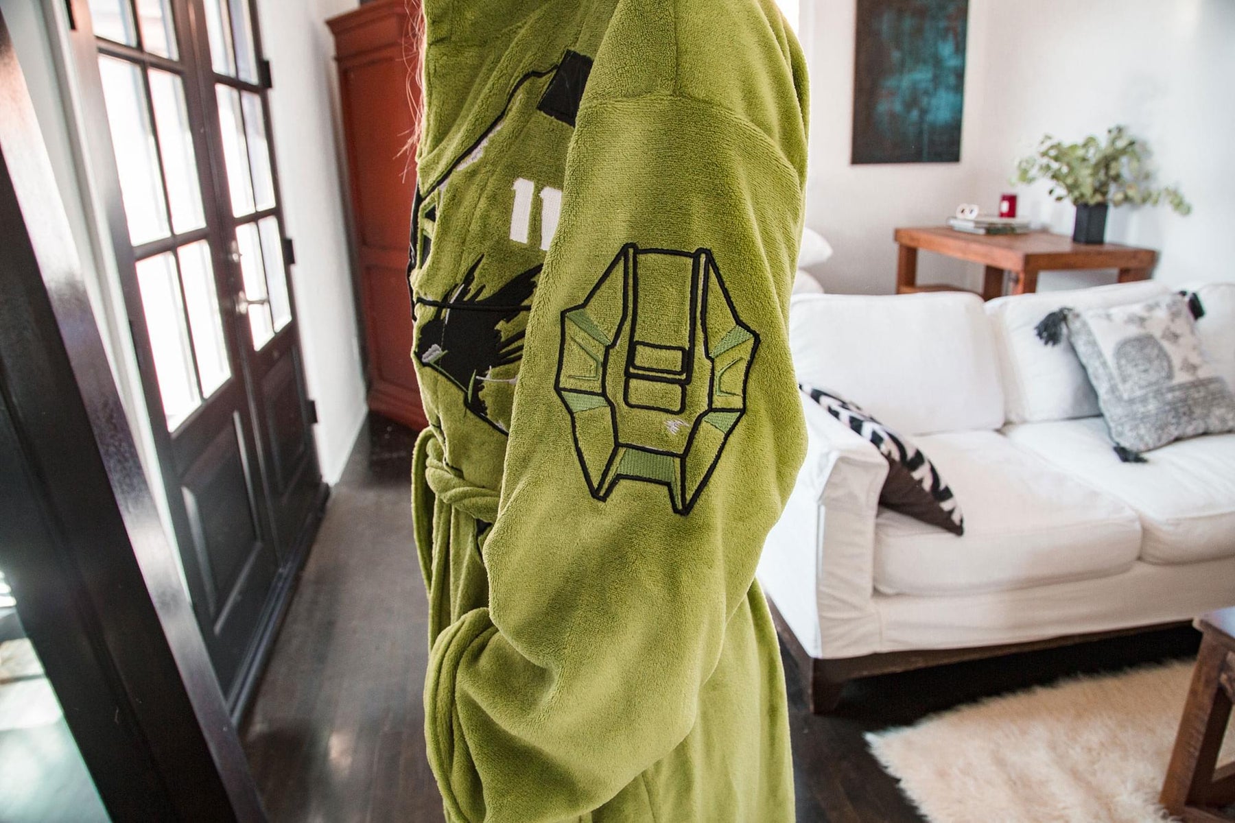Halo Infinite Master Chief Hooded Bathrobe for Adults | One Size Fits Most