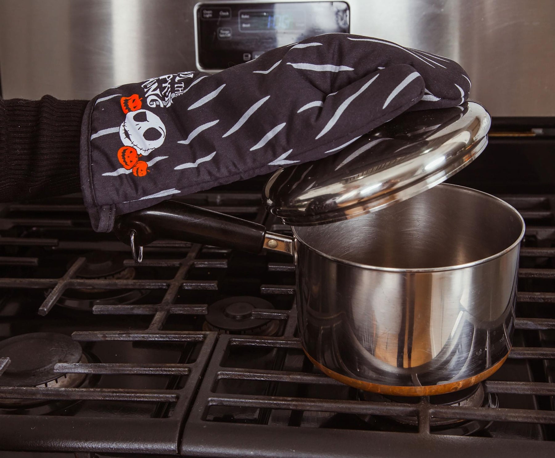 Disney The Nightmare Before Christmas Jack Skellington Kitchen Oven Mitt Glove