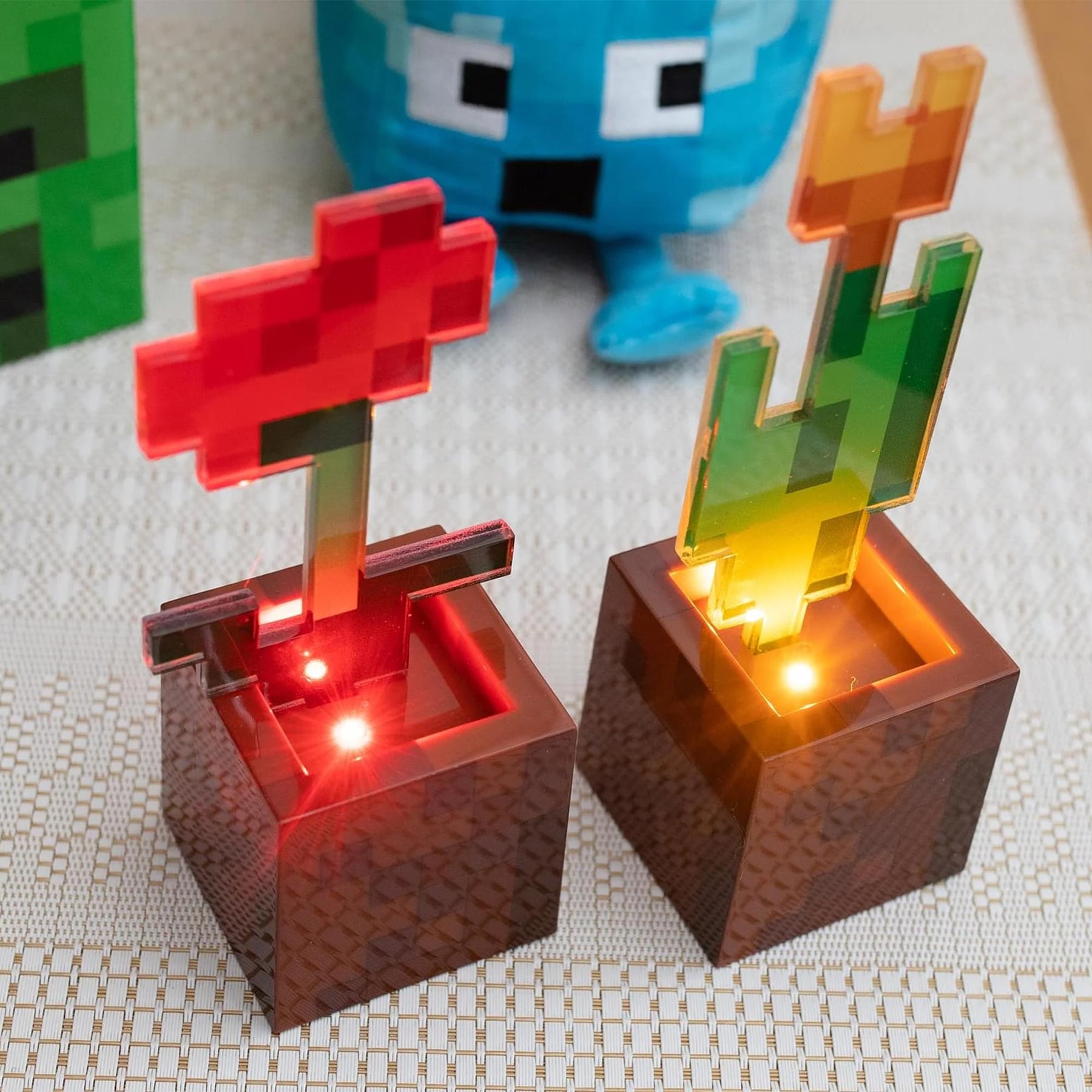 Minecraft 2-Piece Flower Pot Mood Light Bundle