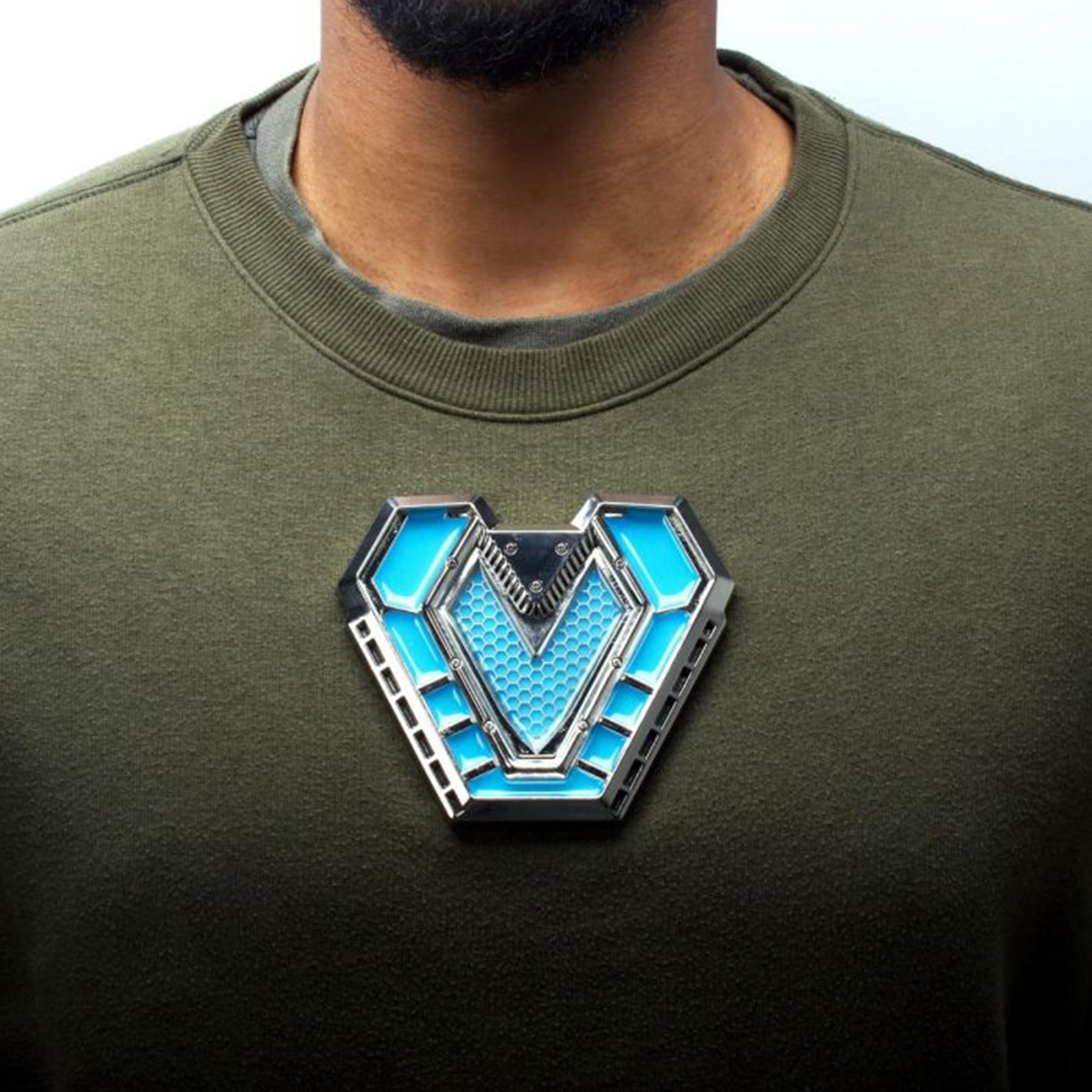 Marvel Black Panther: Wakanda Forever Iron Heart Arc Reactor Magnetic Pin