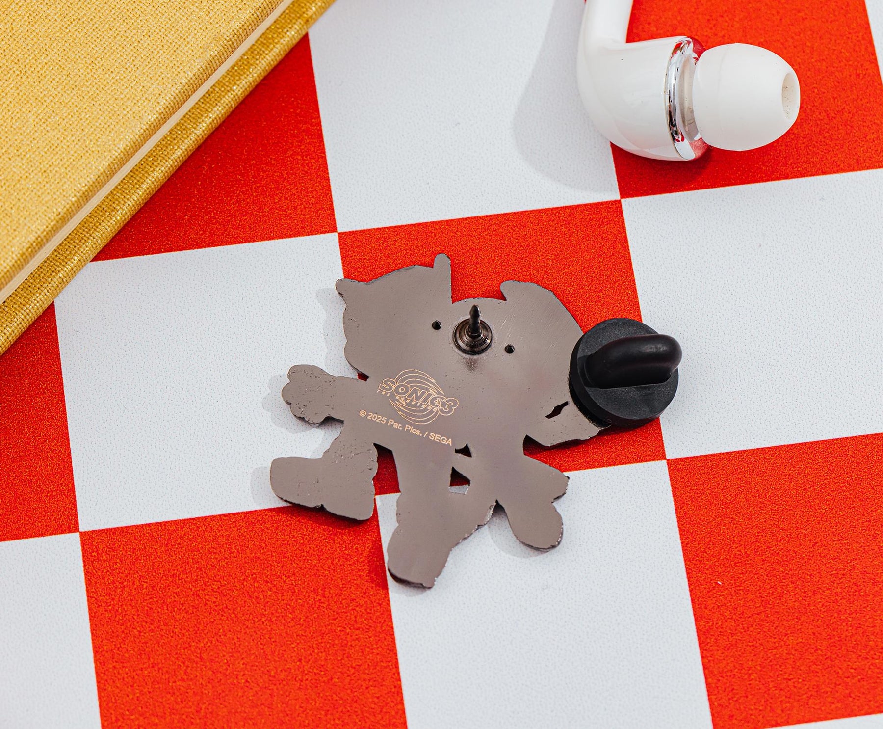Sonic The Hedgehog 3 Sonic and Shadow Enamel Pin
