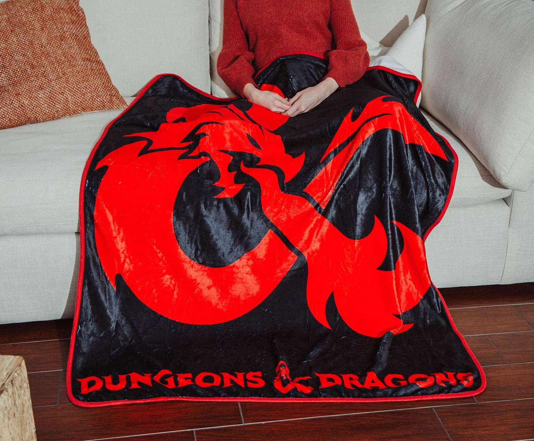 Dungeons & Dragons Logo Fleece Throw Blanket | 45 x 60 Inches