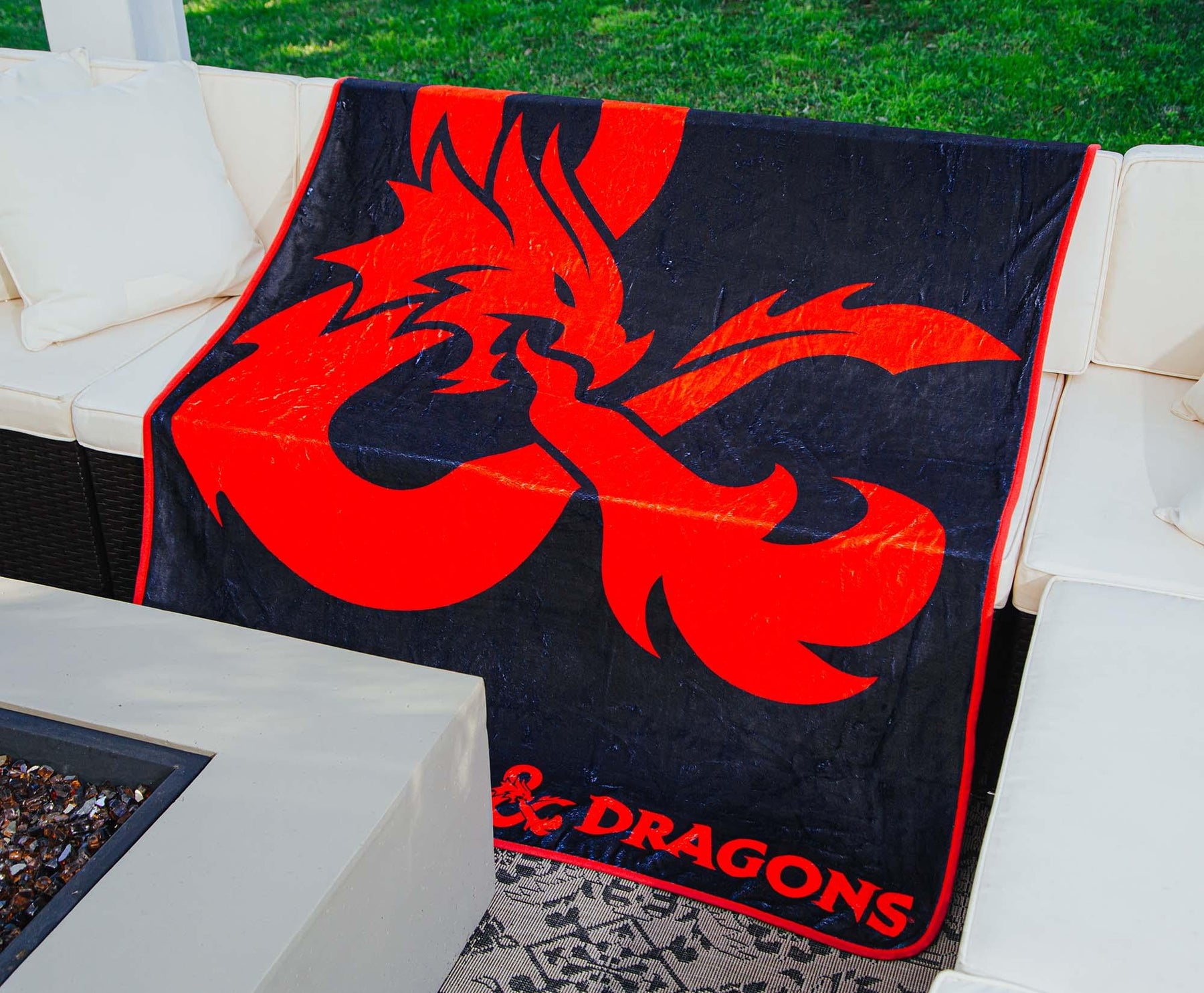 Dungeons & Dragons Logo Fleece Throw Blanket | 45 x 60 Inches