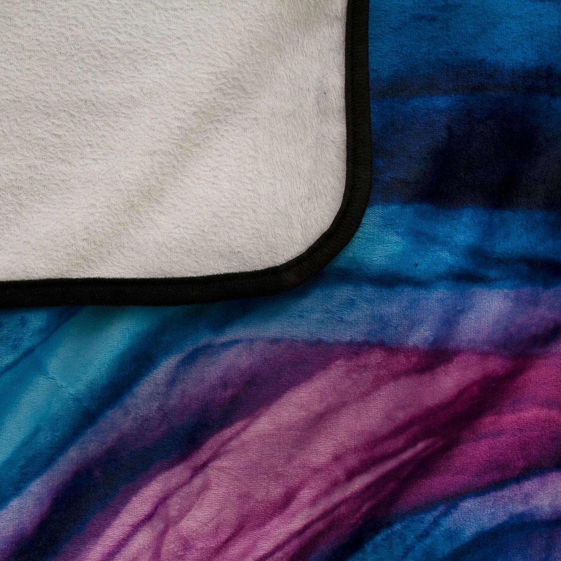 Coraline Fleece Throw Blanket | 45 x 60 Inches