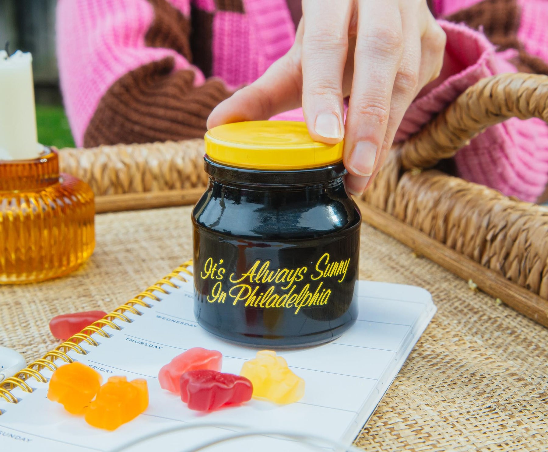 It's Always Sunny In Philadelphia Family Portrait Glass Storage Jar With Lid