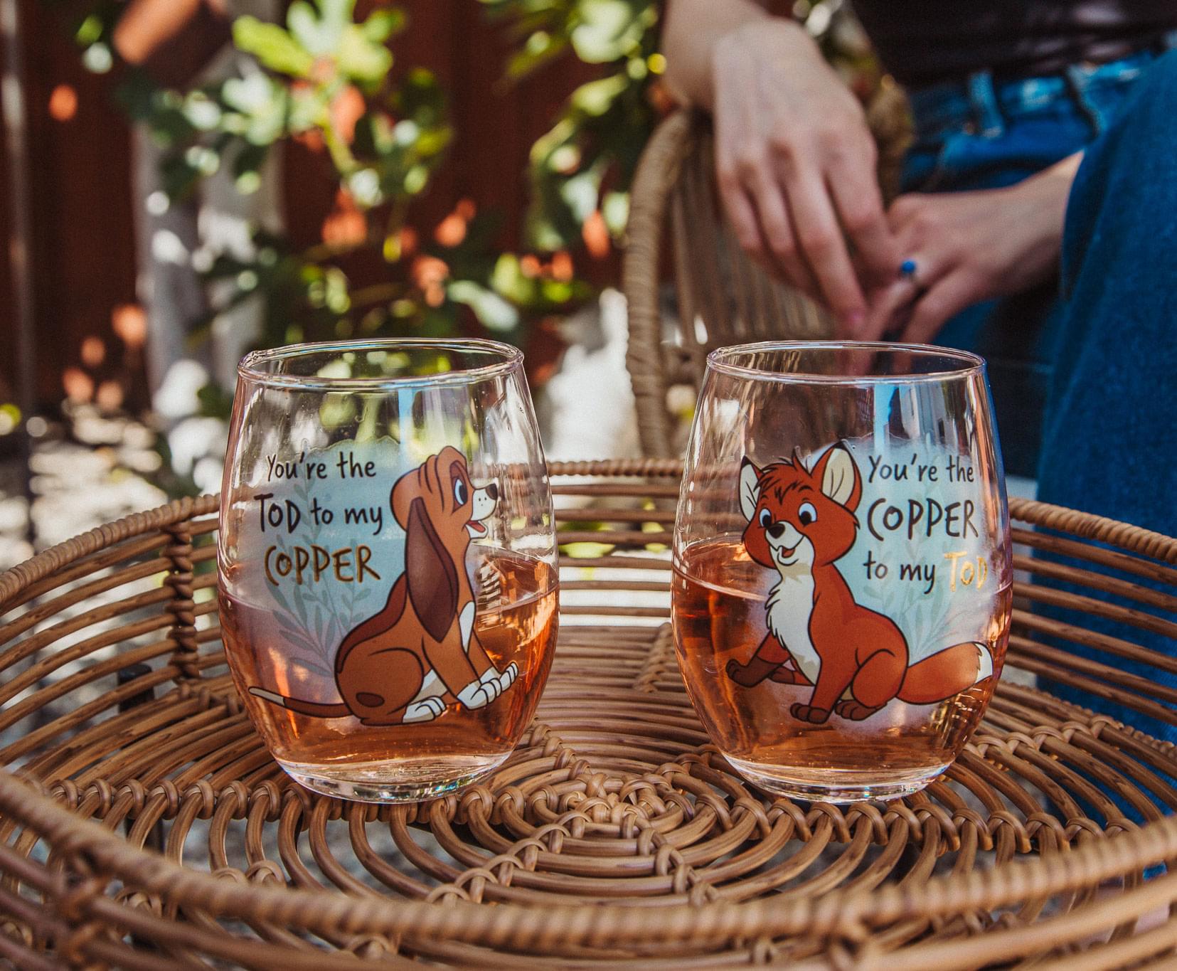 Disney The Fox and the Hound 20-Ounce Teardrop Stemless Wine Glass | Set of 2