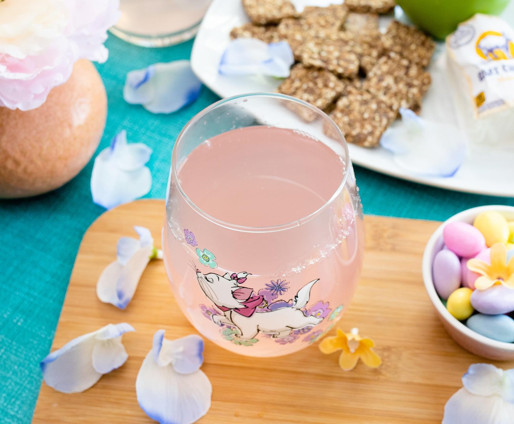 Disney The Aristocats Marie Walking Teardrop Stemless Wine Glass | Holds 20 Ounces