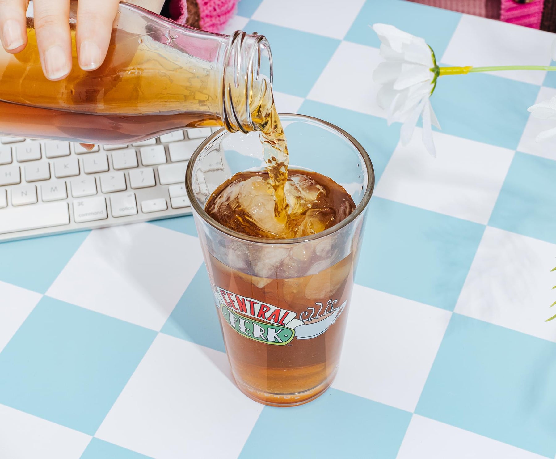 Friends Central Perk Logo Pint Glass | Holds 16 Ounces