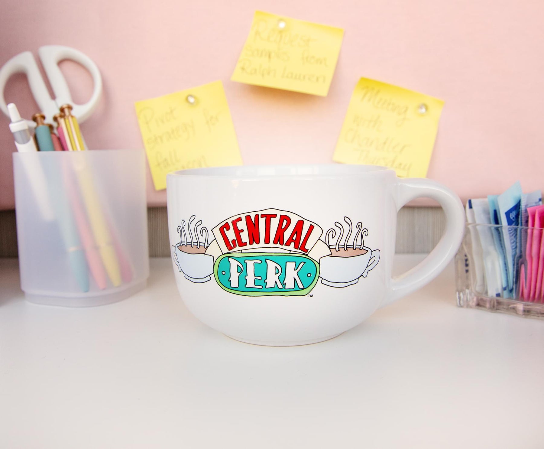 Friends Smelly Cat Central Perk Ceramic Soup Mug With Vented Lid | 24 Ounces