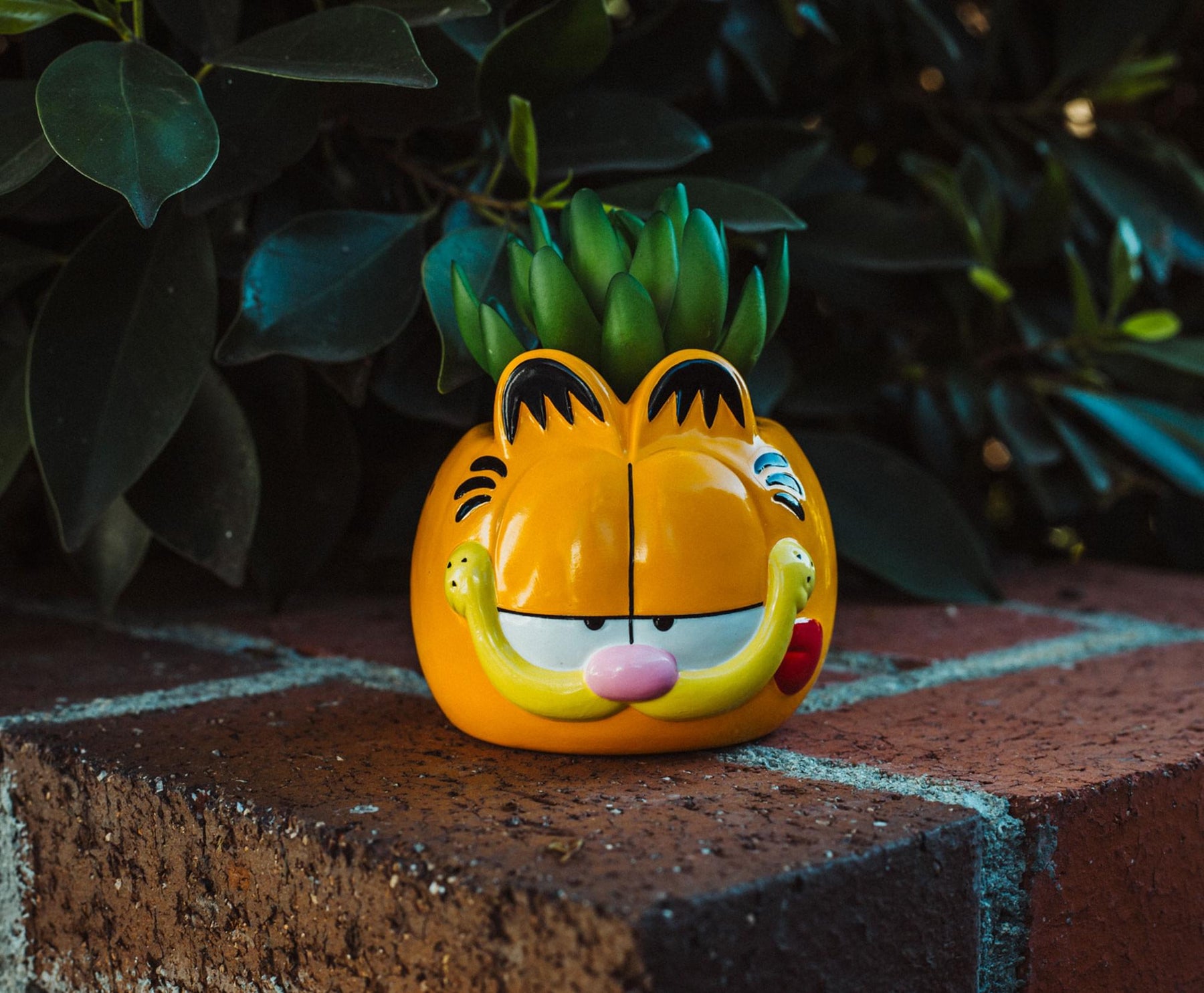 Garfield 4-Inch Ceramic Mini Planter With Artificial Succulent
