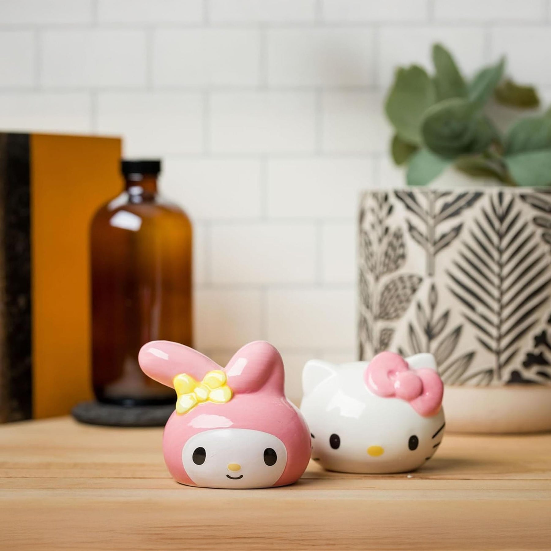 Sanrio Hello Kitty and My Melody Ceramic Salt and Pepper Shaker Set