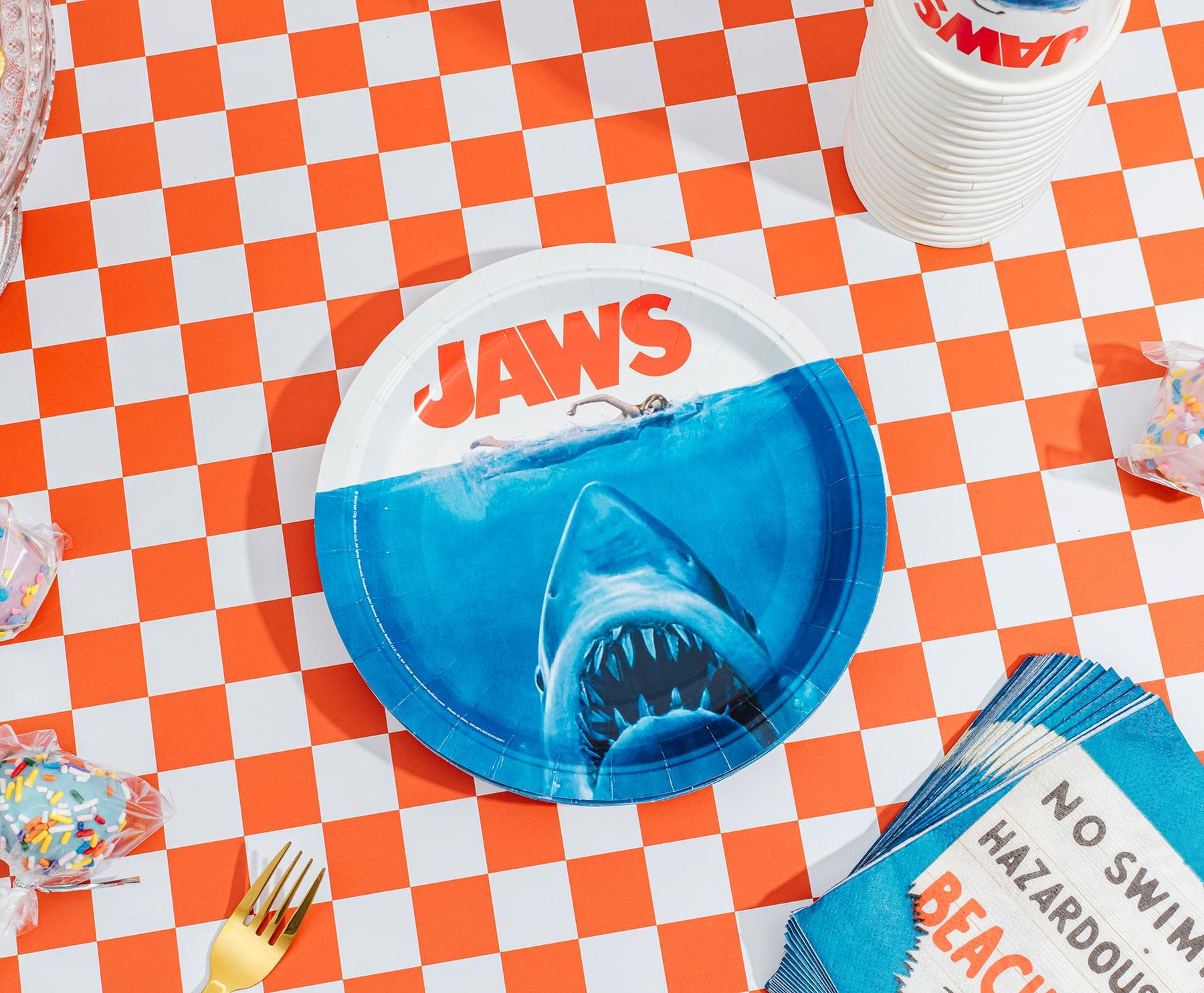Jaws 60-Piece Party Tableware Set