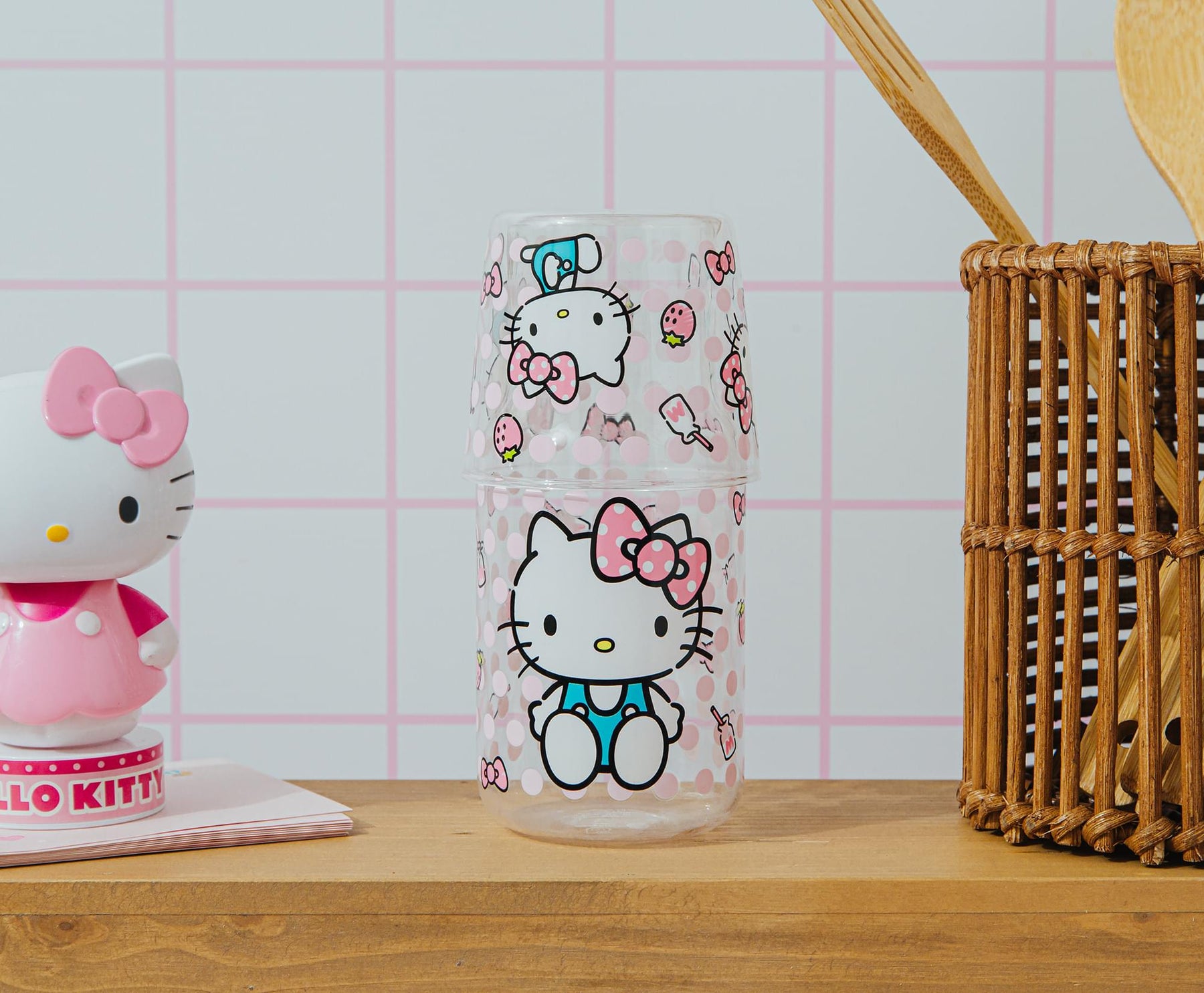 Sanrio Hello Kitty Pink Dots 18-Ounce Glass Pitcher and 8-Ounce Cup