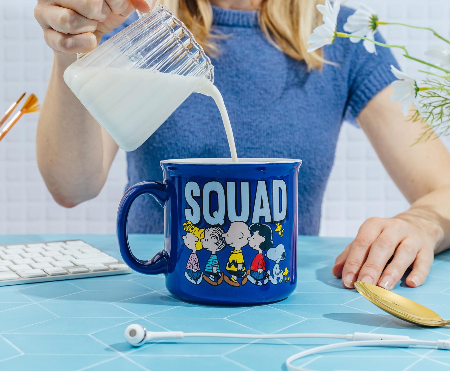 Peanuts Characters "Squad" Ceramic Camper Mug | Holds 20 Ounces