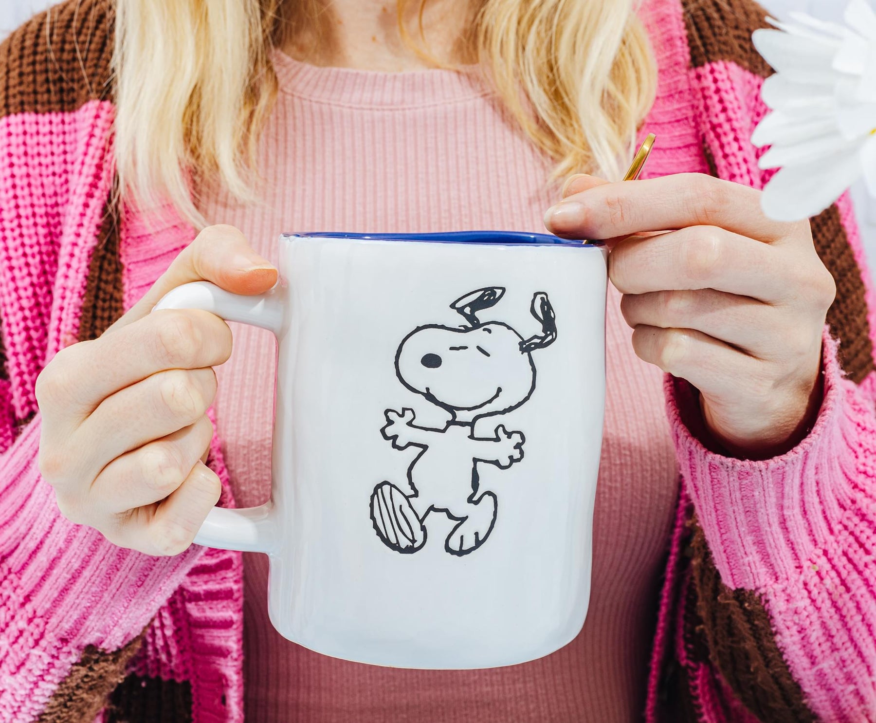 Peanuts Snoopy Ceramic Pottery Mug | Holds 25 Ounces