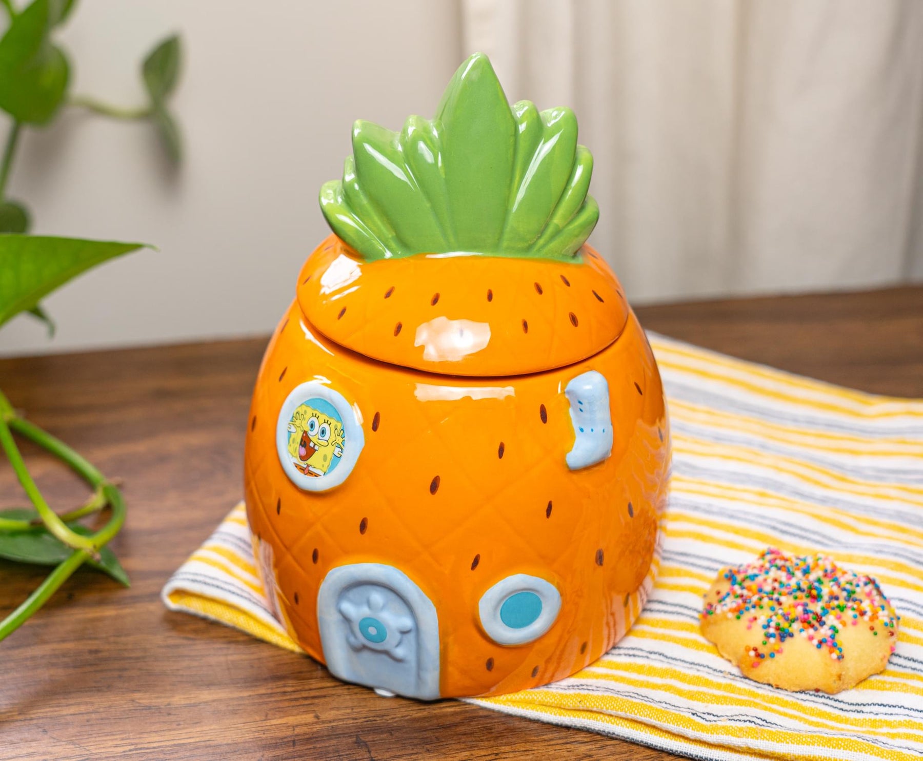 Nickelodeon SpongeBob SquarePants Pineapple House Sculpted Ceramic Snack Jar