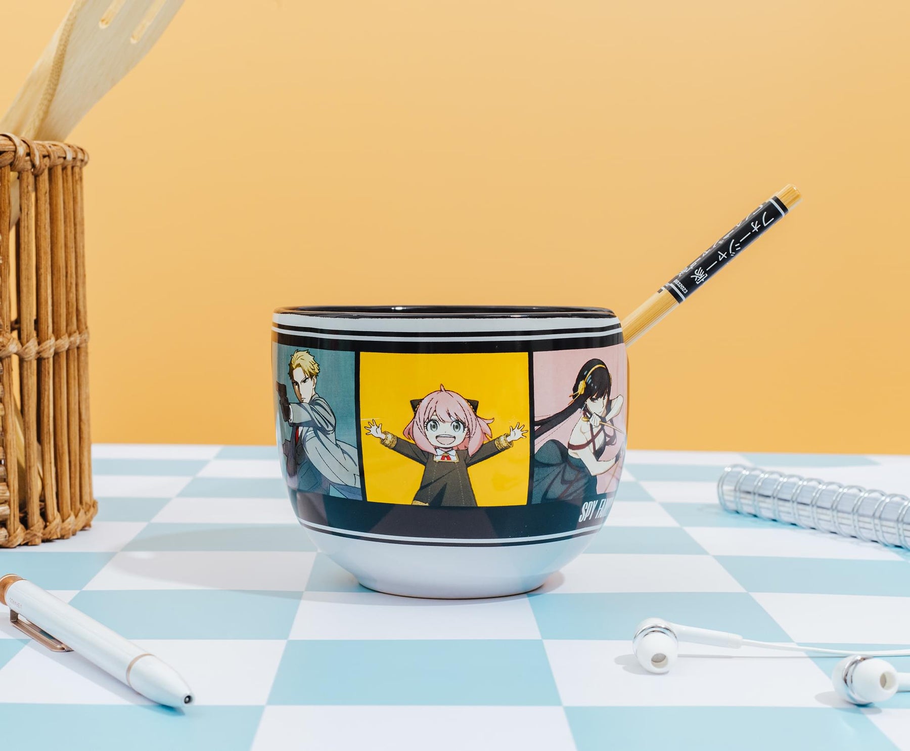 Spy x Family Character Grid 20-Ounce Ramen Bowl and Chopstick Set
