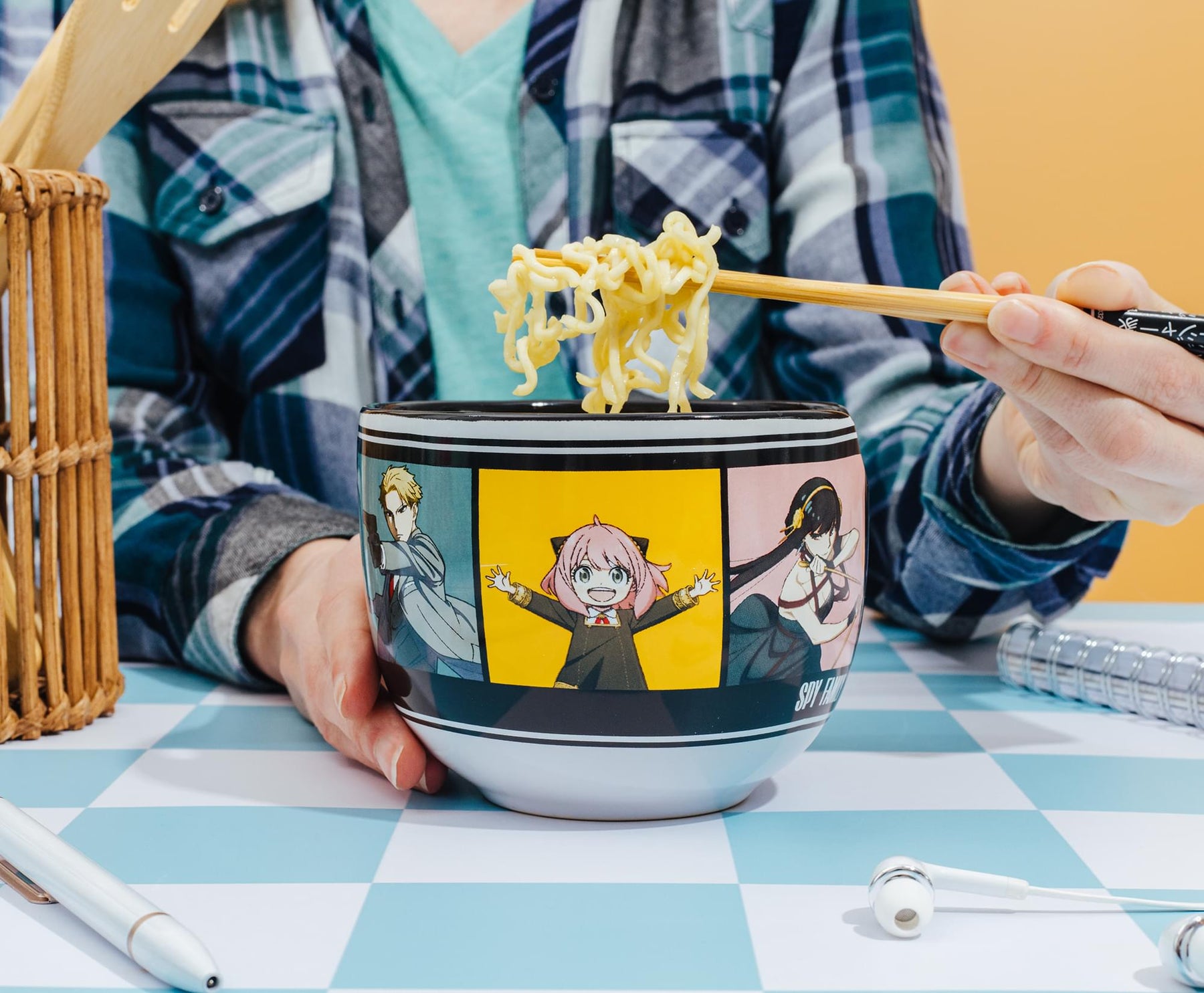 Spy x Family Character Grid 20-Ounce Ramen Bowl and Chopstick Set