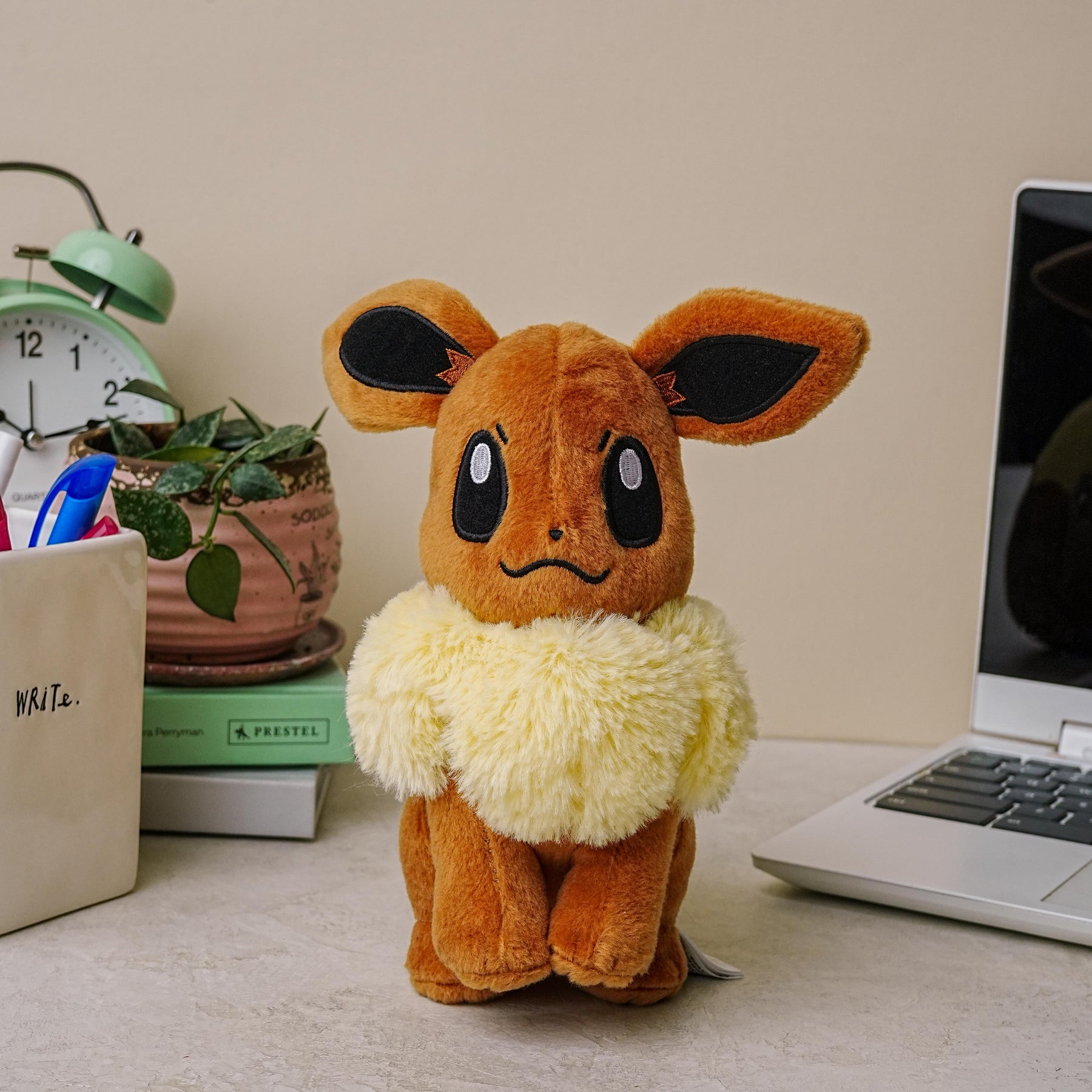 Pokemon 8 Inch Collector Plush | Eevee (Open Eyes)