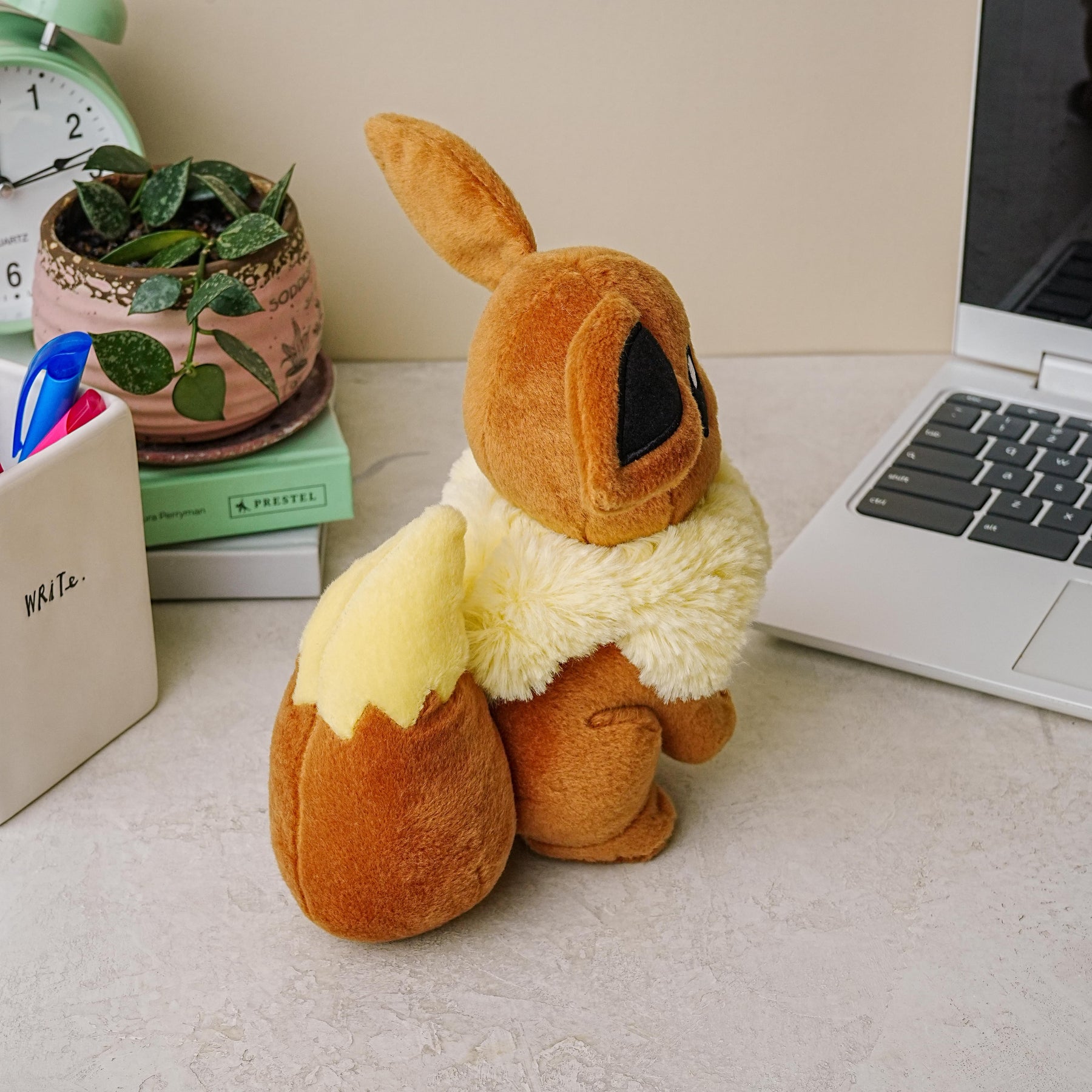 Pokemon 8 Inch Collector Plush | Eevee (Open Eyes)