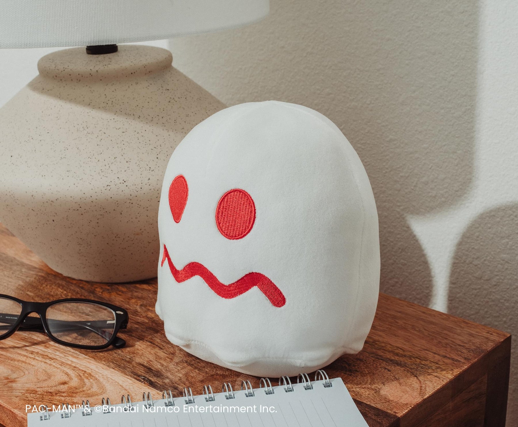 PAC-MAN TURN-TO-WHITE Ghost 7-Inch Plush