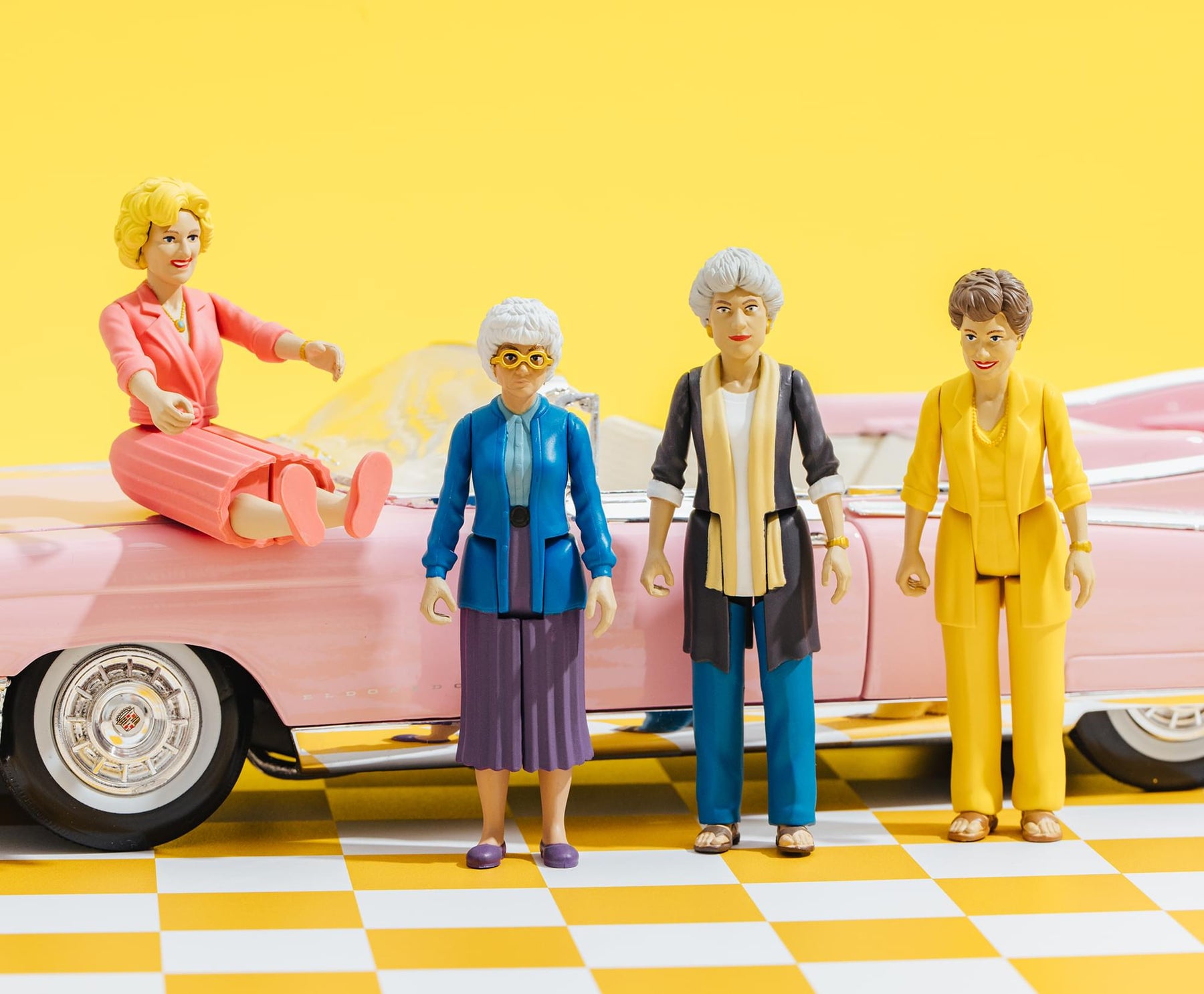 The Golden Girls Sophia Petrillo 3.75-Inch Retro Action Figure