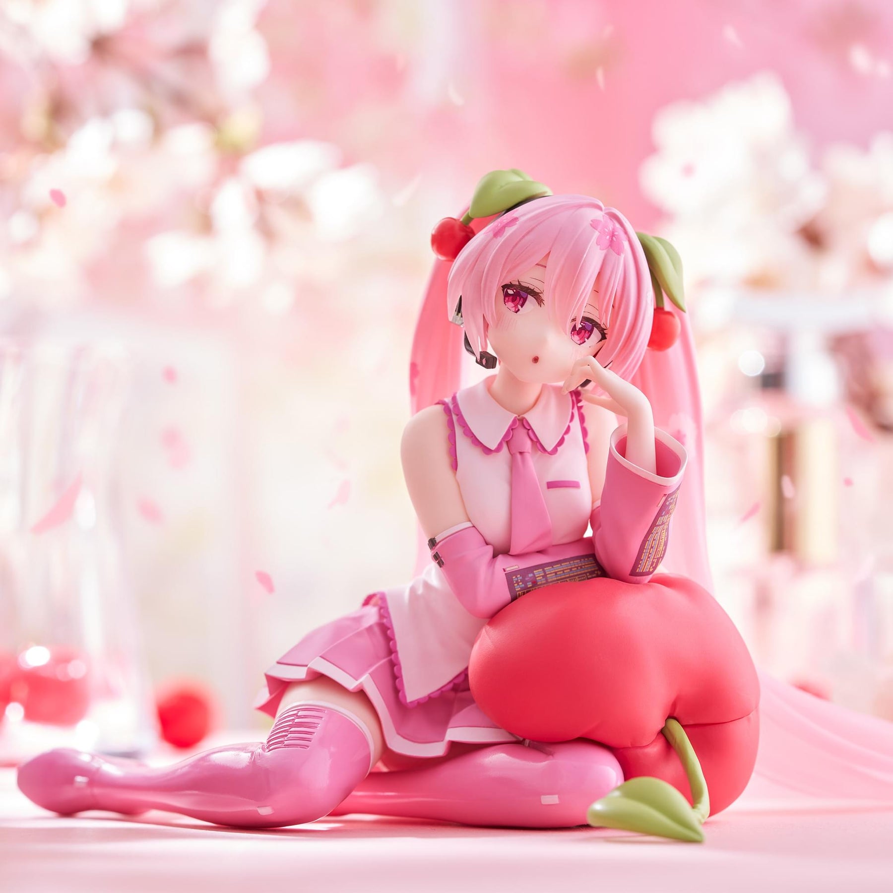 Sakura Miku Desktop Cute Figure (Cherry Cushion Ver.)