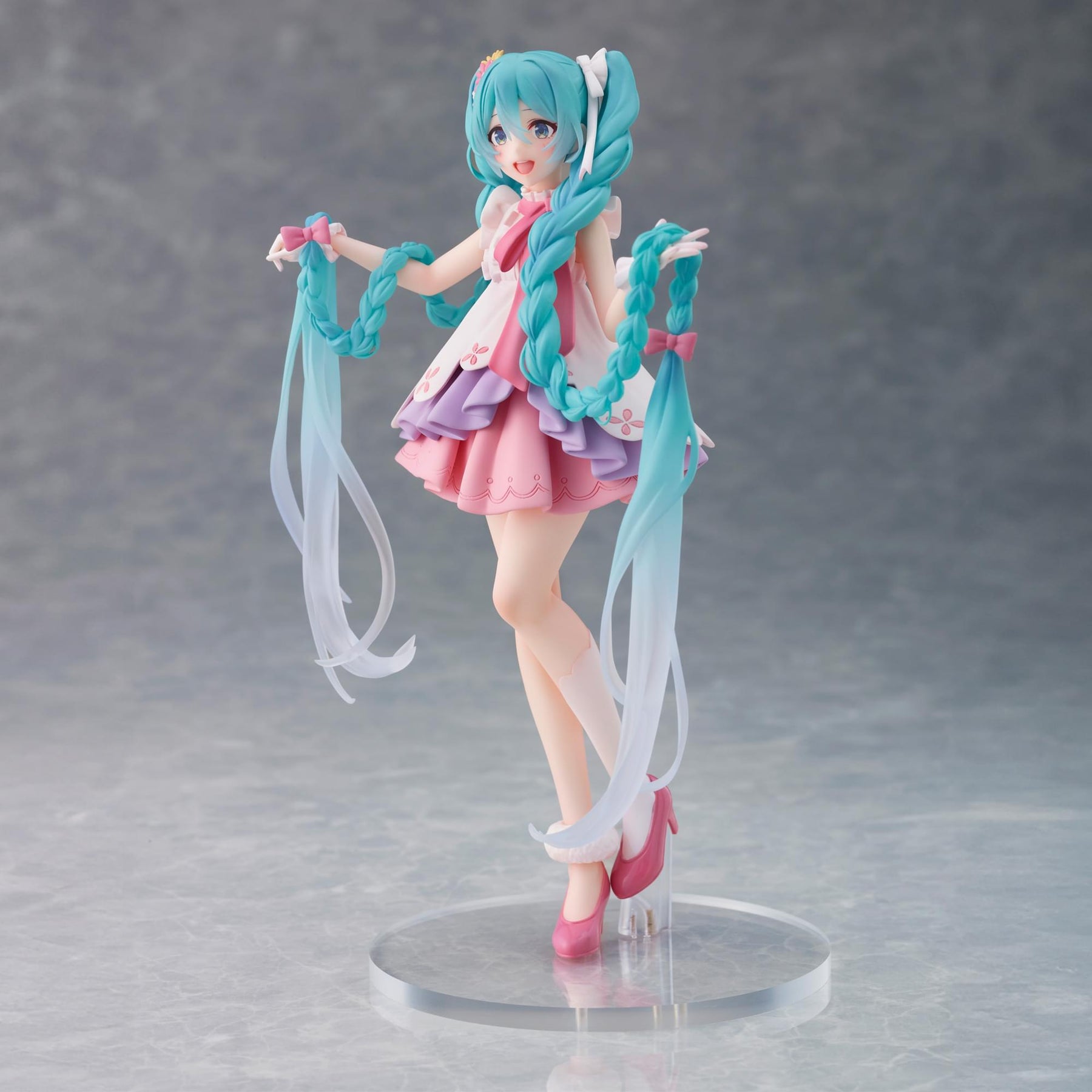 Hatsune Miku Wonderland Figure | Rapunzel