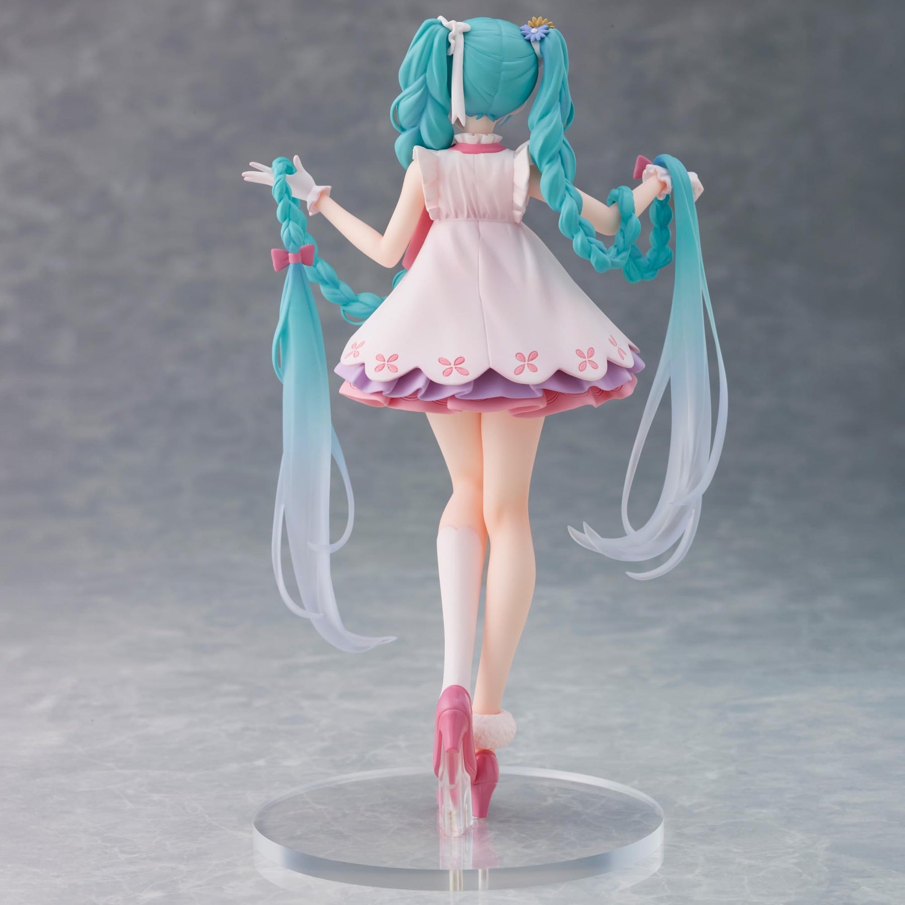 Hatsune Miku Wonderland Figure | Rapunzel