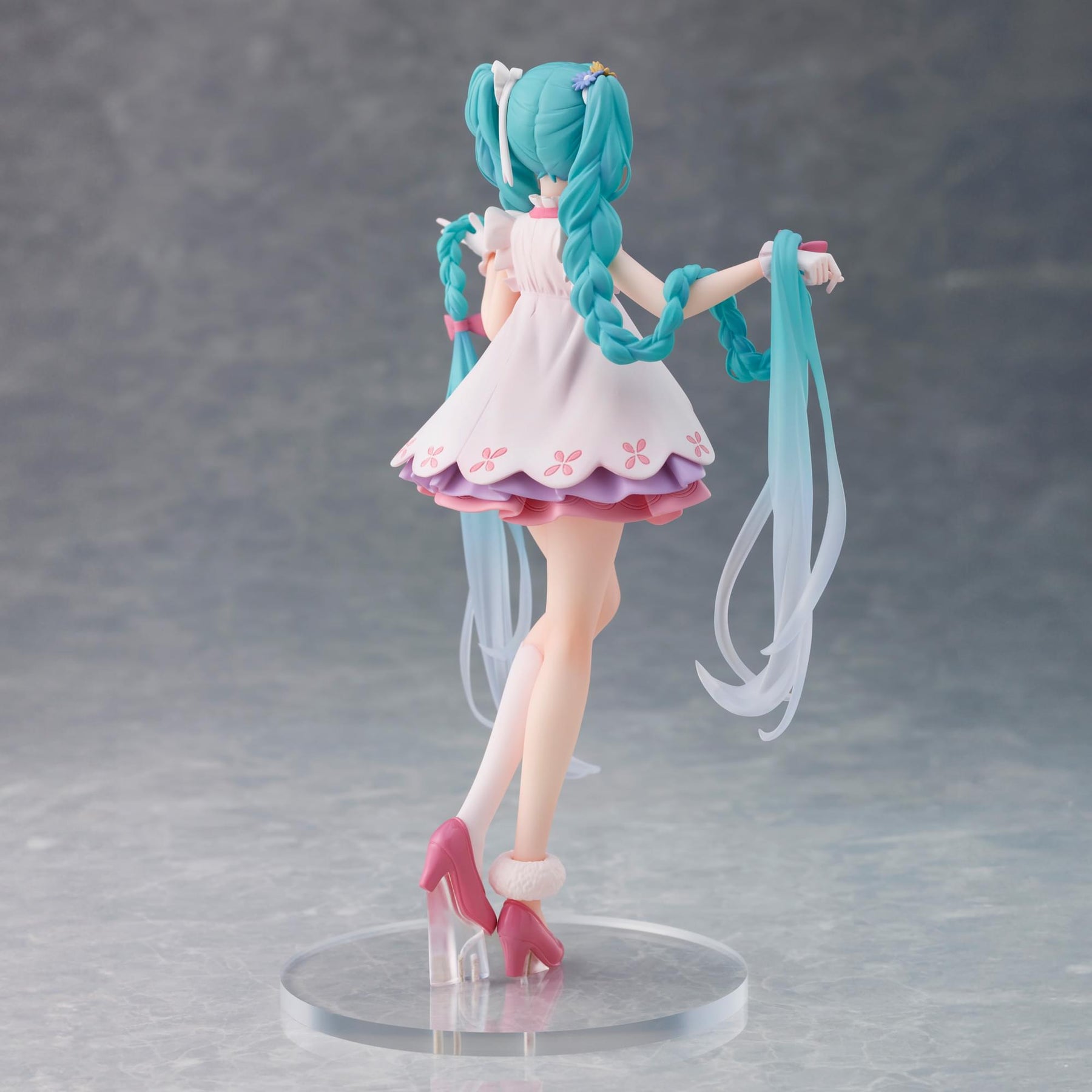 Hatsune Miku Wonderland Figure | Rapunzel