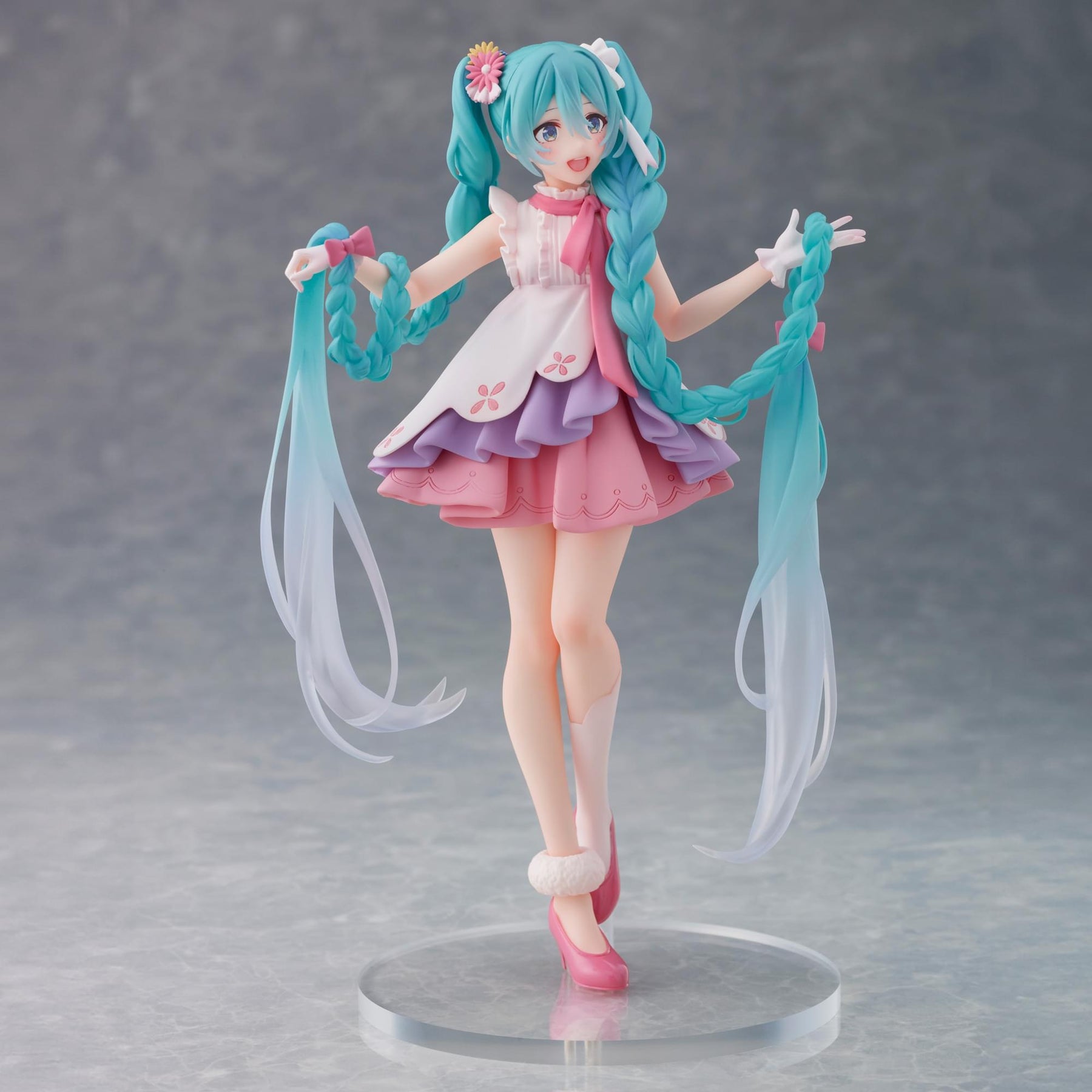Hatsune Miku Wonderland Figure | Rapunzel