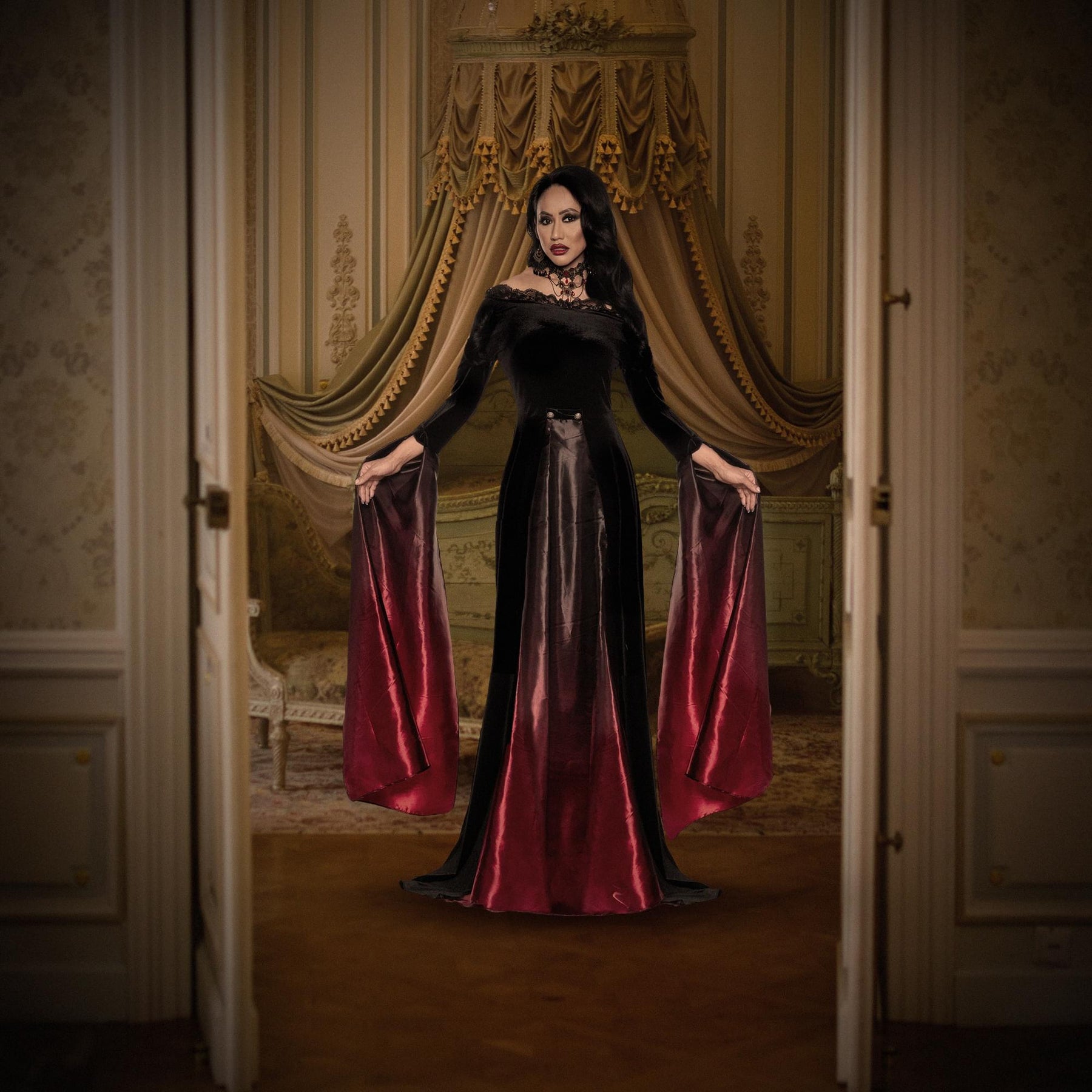 Elegant Vampire Adult Costume