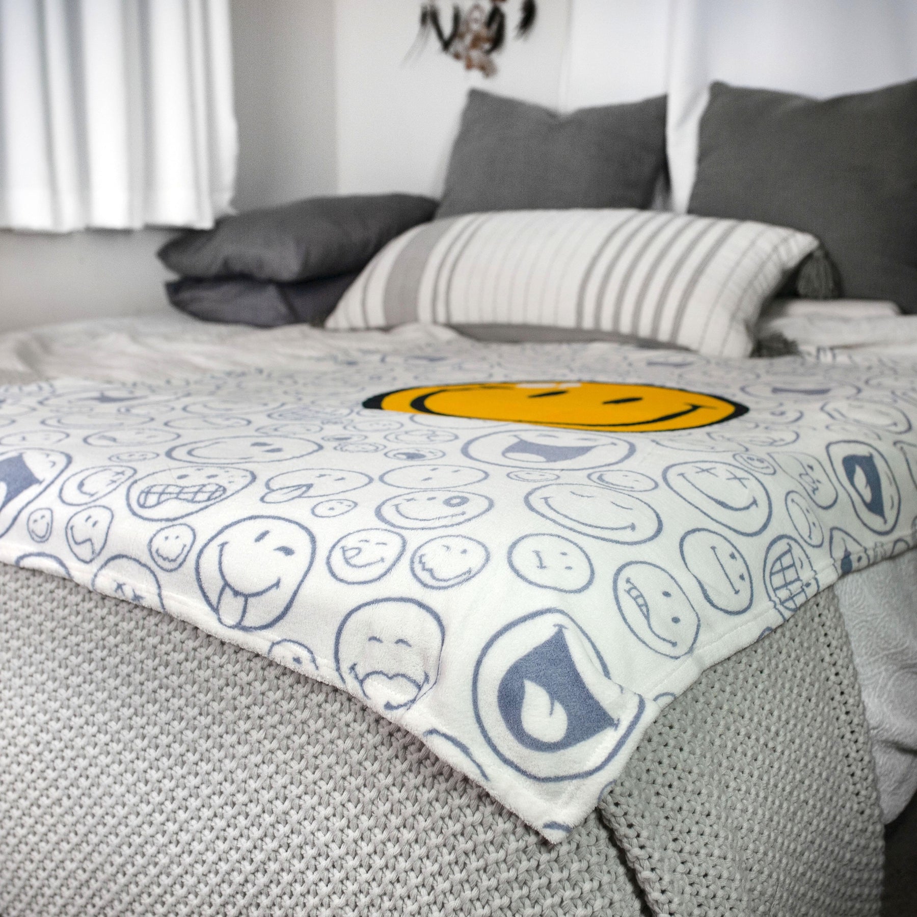 OFFICIAL Smiley World Soft Throw Blanket | Cute Plush Blanket | 50 x 60 Inches